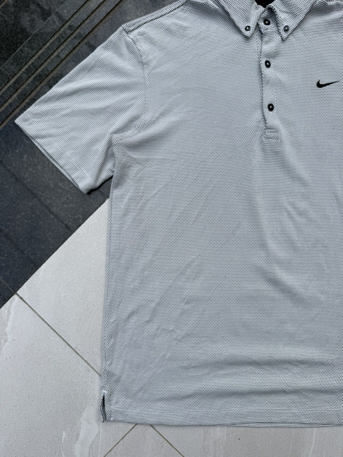 Nike 90’s NIKE RARE SWOOSH LOGO RETRO VINTAGE Y2K POLO TSHIRT TEE Size US L / EU 52-54 / 3 - 4 Thumbnail