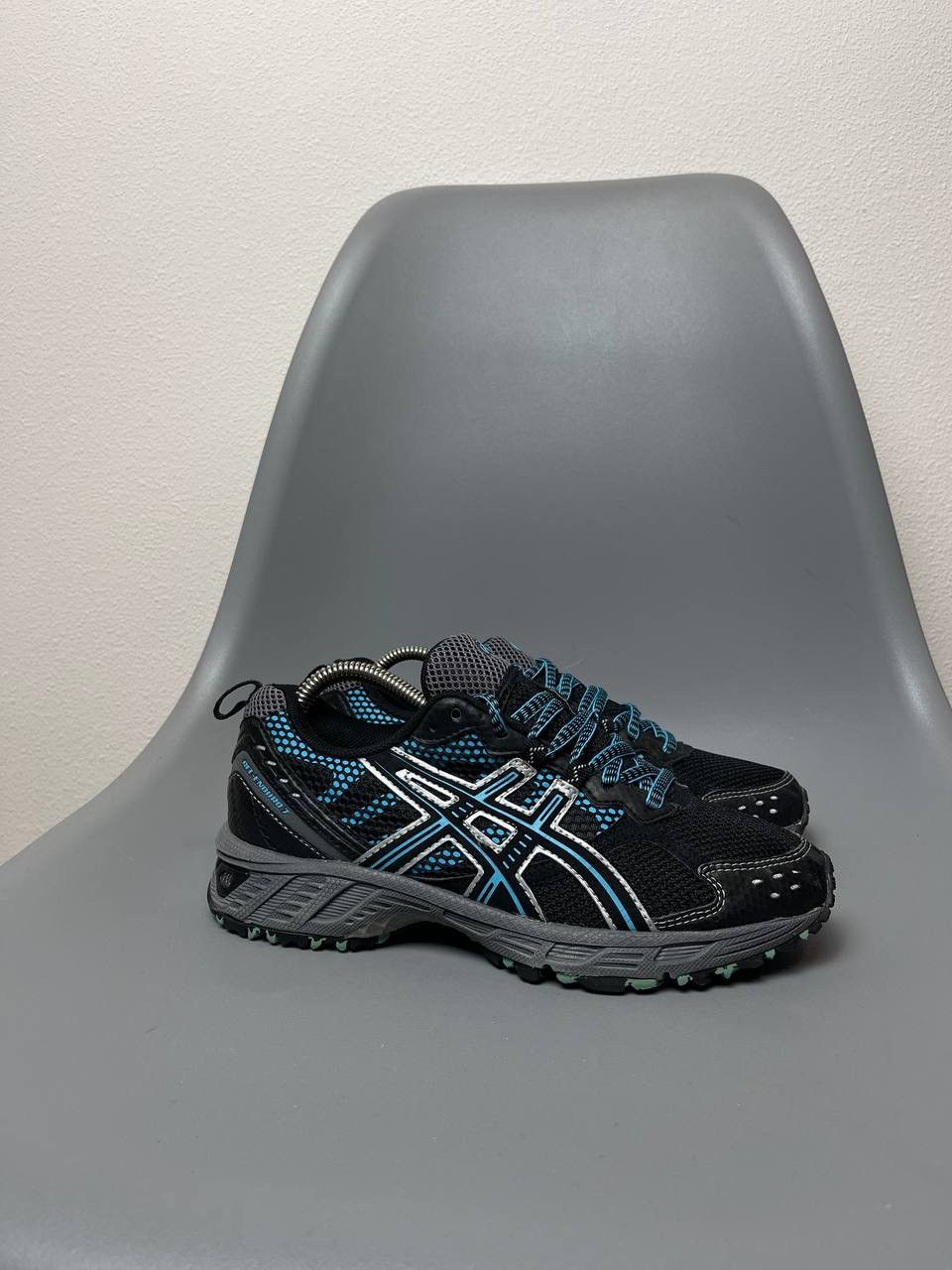 Asics Vintage asics rare low top sneakers Size US 5 / EU 37 - 2 Thumbnail