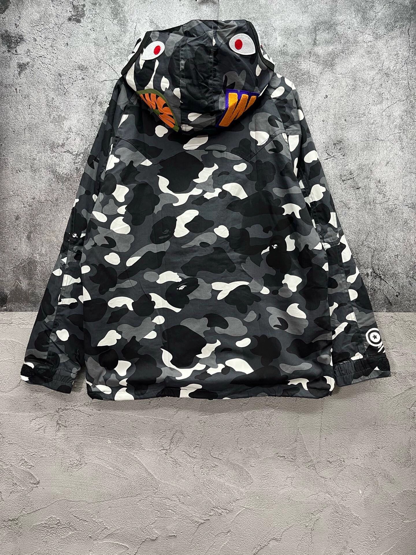 Bape BAPE Shark Hooded Zip-Up Windbreaker Jacket/Coat, Size US S / EU 44-46 / 1 - 3 Thumbnail