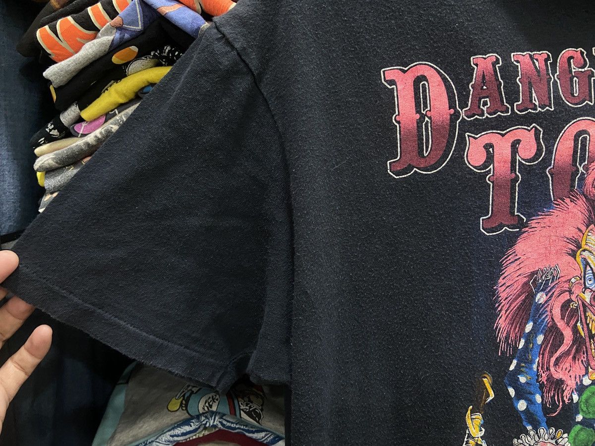 Band Tees Vintage 80s Dangerous Toys tour Rock Band TShirt Size US XL / EU 56 / 4 - 6 Thumbnail