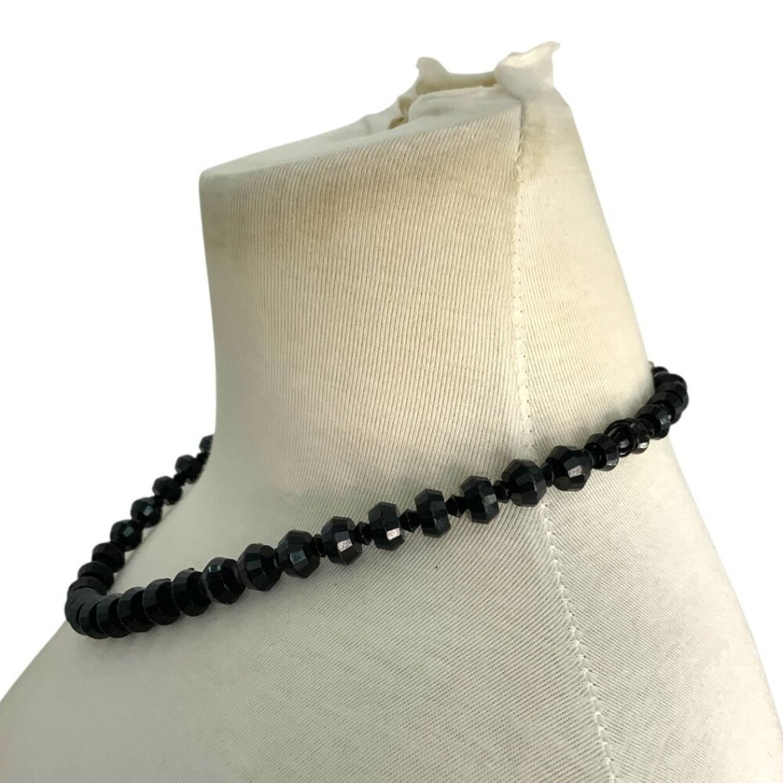 Other Vintage Black Bezeled Plastic Beaded Necklace Size ONE SIZE - 2 Thumbnail