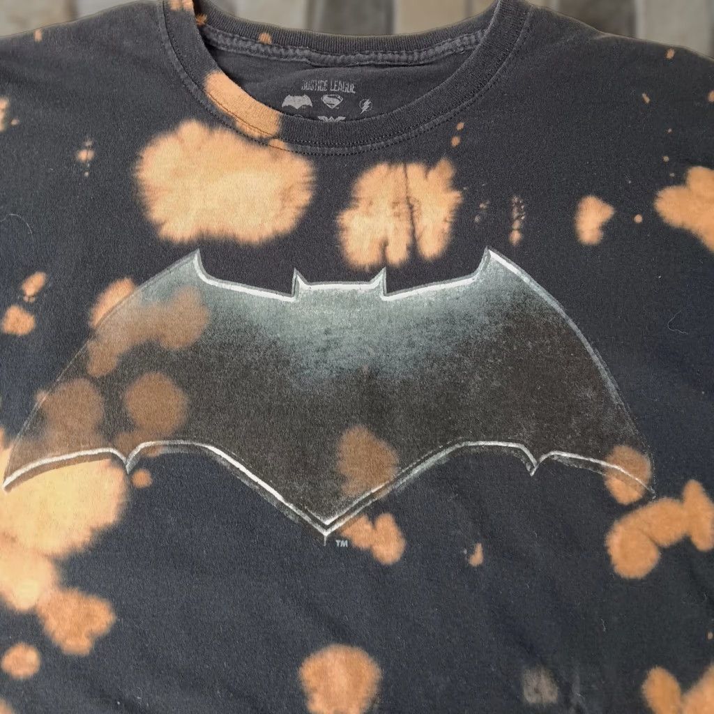 Vintage VINTAGE DC Comics Justice League Shirt XL Black Brown Bleach Dyed Short Sleeve Movie Size US XL / EU 56 / 4 - 1 Thumbnail