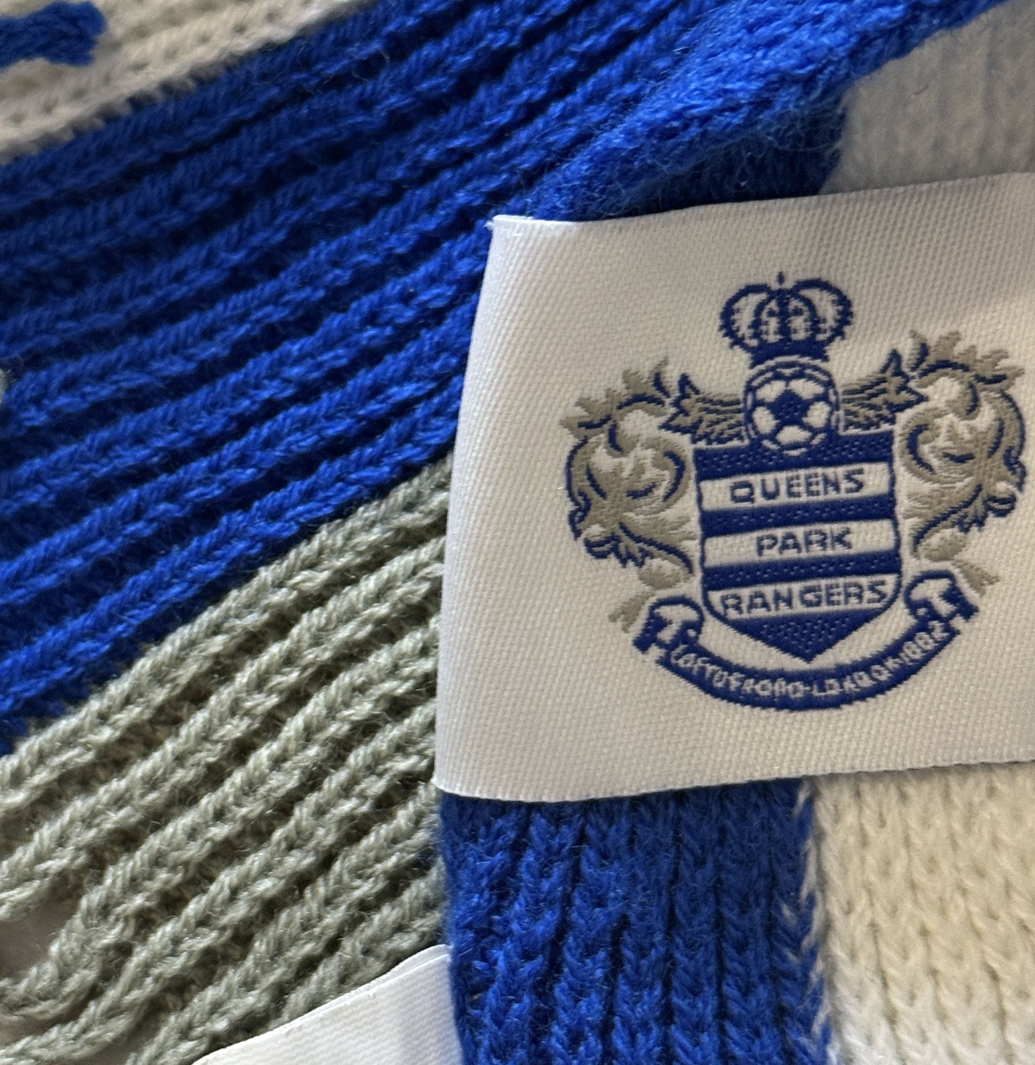 Other Queens Park Rangers SCARF FOOTBALL SOCCER Size ONE SIZE - 4 Thumbnail