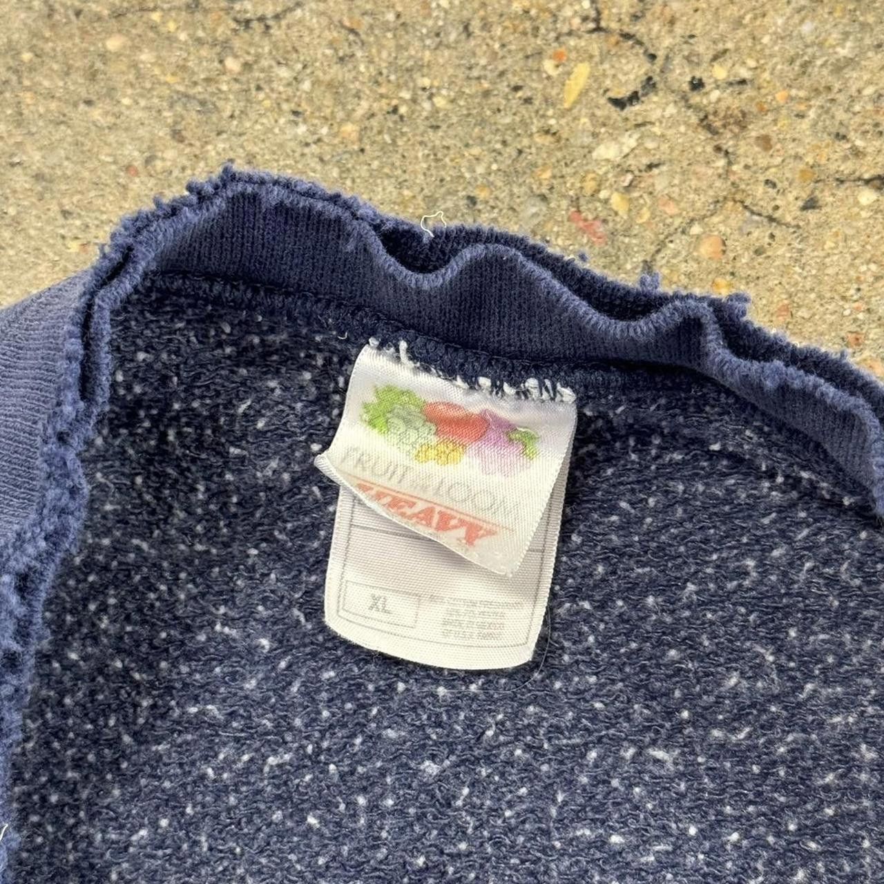Fruit Of The Loom × Vintage VTG 90s Perfectly Thrashed Navy Crewneck Sweatshirt Size US XL / EU 56 / 4 - 6 Thumbnail