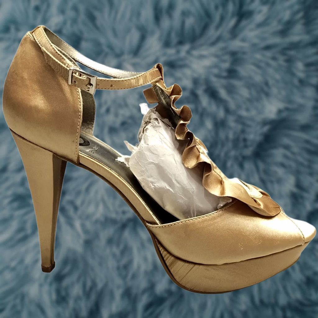Guess G By GUESS Glucosa Pump Heels Womens US 10M Gold Stiletto Lightweight Open Toe Size US 10 / IT 40 - 1 Thumbnail