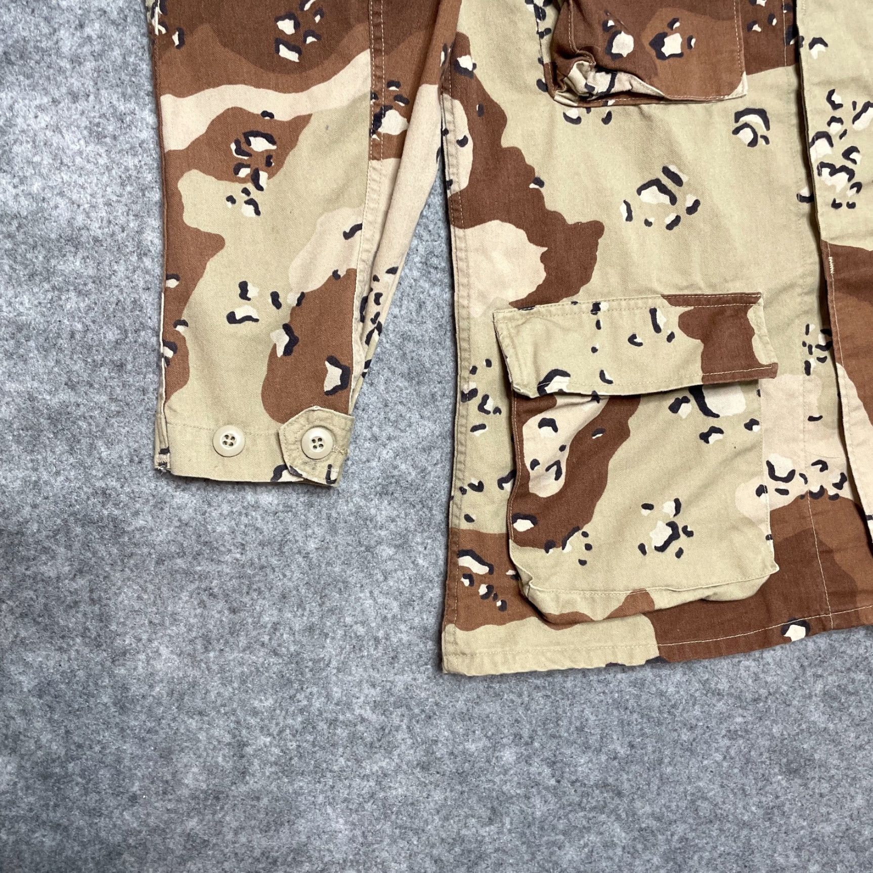 Vintage VINTAGE Army Coat Mens XS Camouflage Desert Brown Cotton Canvas 90s Military Jacket Size US XS / EU 42 / 0 - 7 Thumbnail
