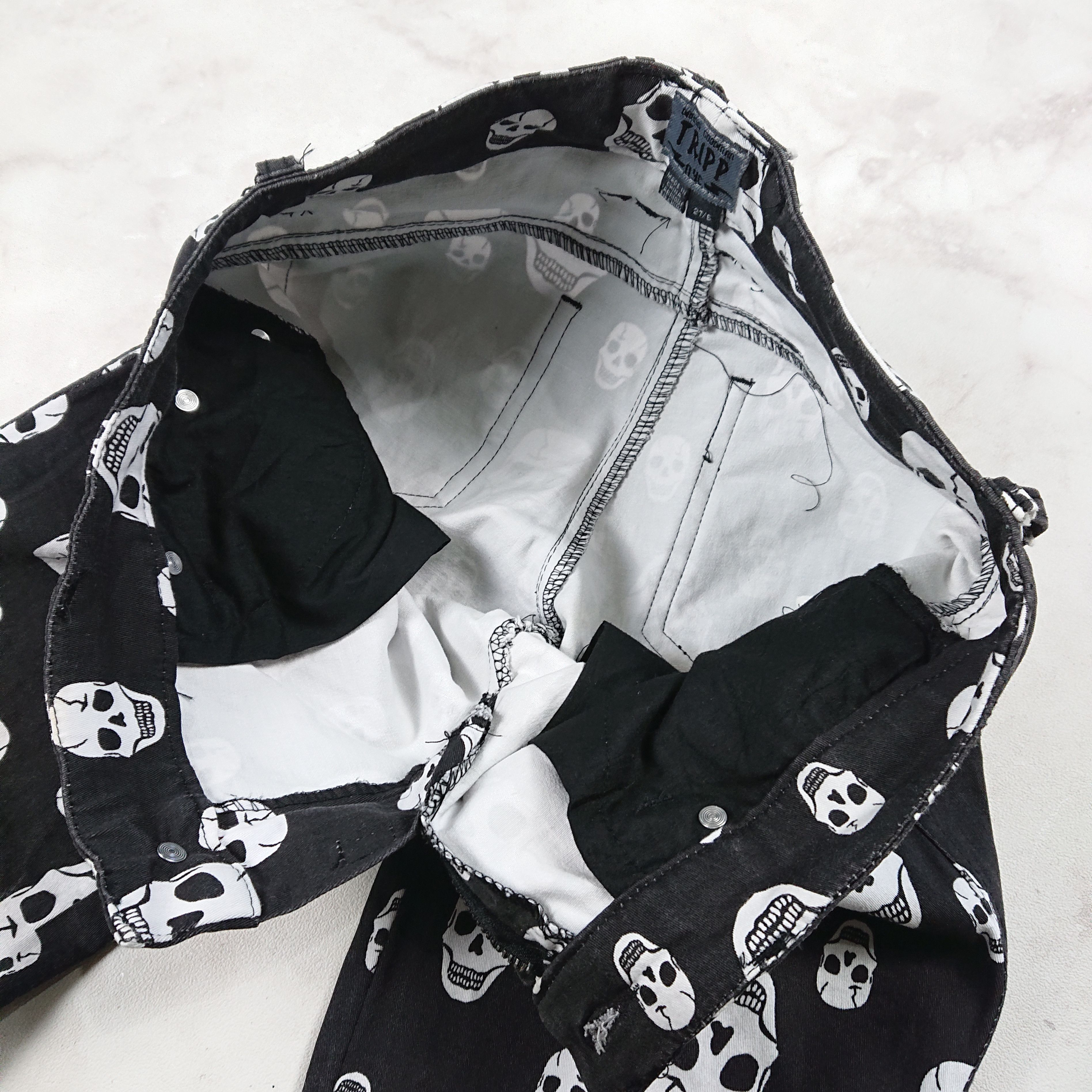 Tripp NYC Tripp NYC Skull AOP Stretch Pants Size US 33 - 7 Thumbnail