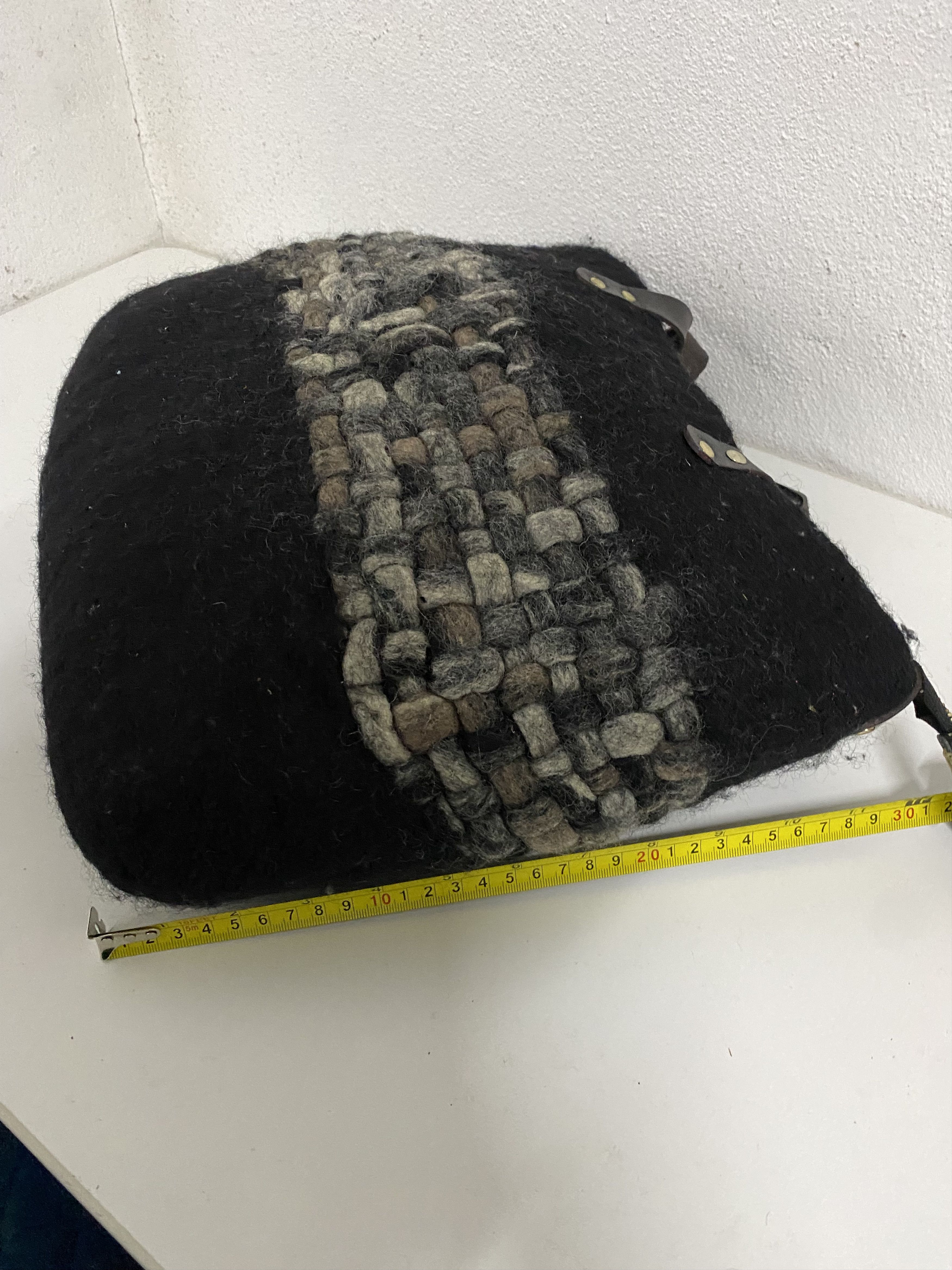 Handmade Wool Handmade Bag Size ONE SIZE - 7 Thumbnail