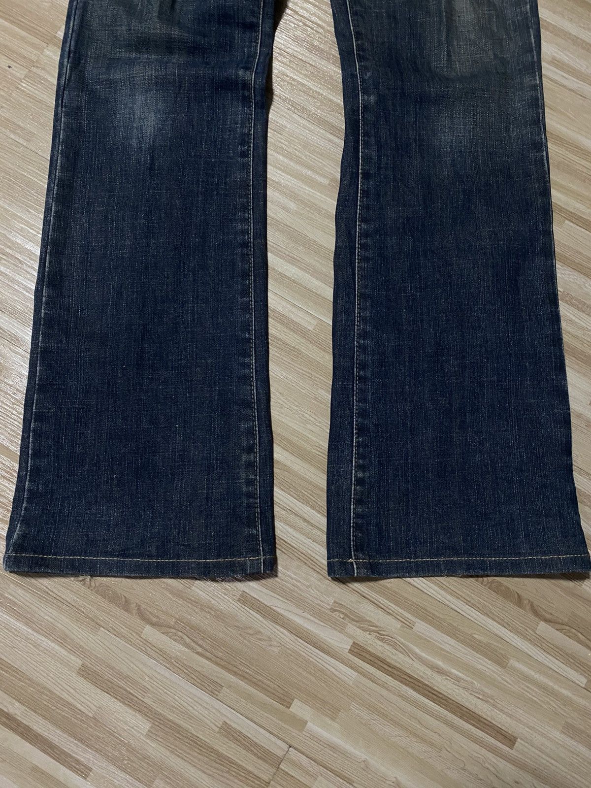 Japanese Brand 💥FLARE 90s DISTRESS JEANS💥 Size US 28 / EU 44 - 4 Thumbnail