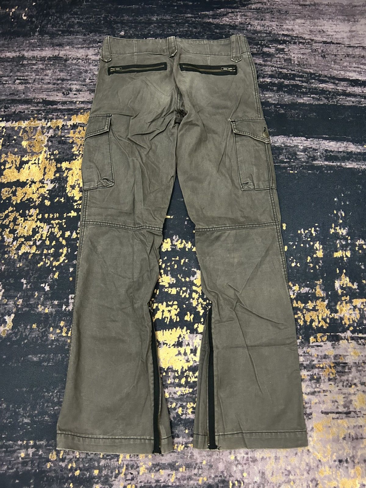 Katharine Hamnett London Katharine Hamnett London Faded Kargo Zip Leg Flare Pants Size US 31 - 5 Thumbnail