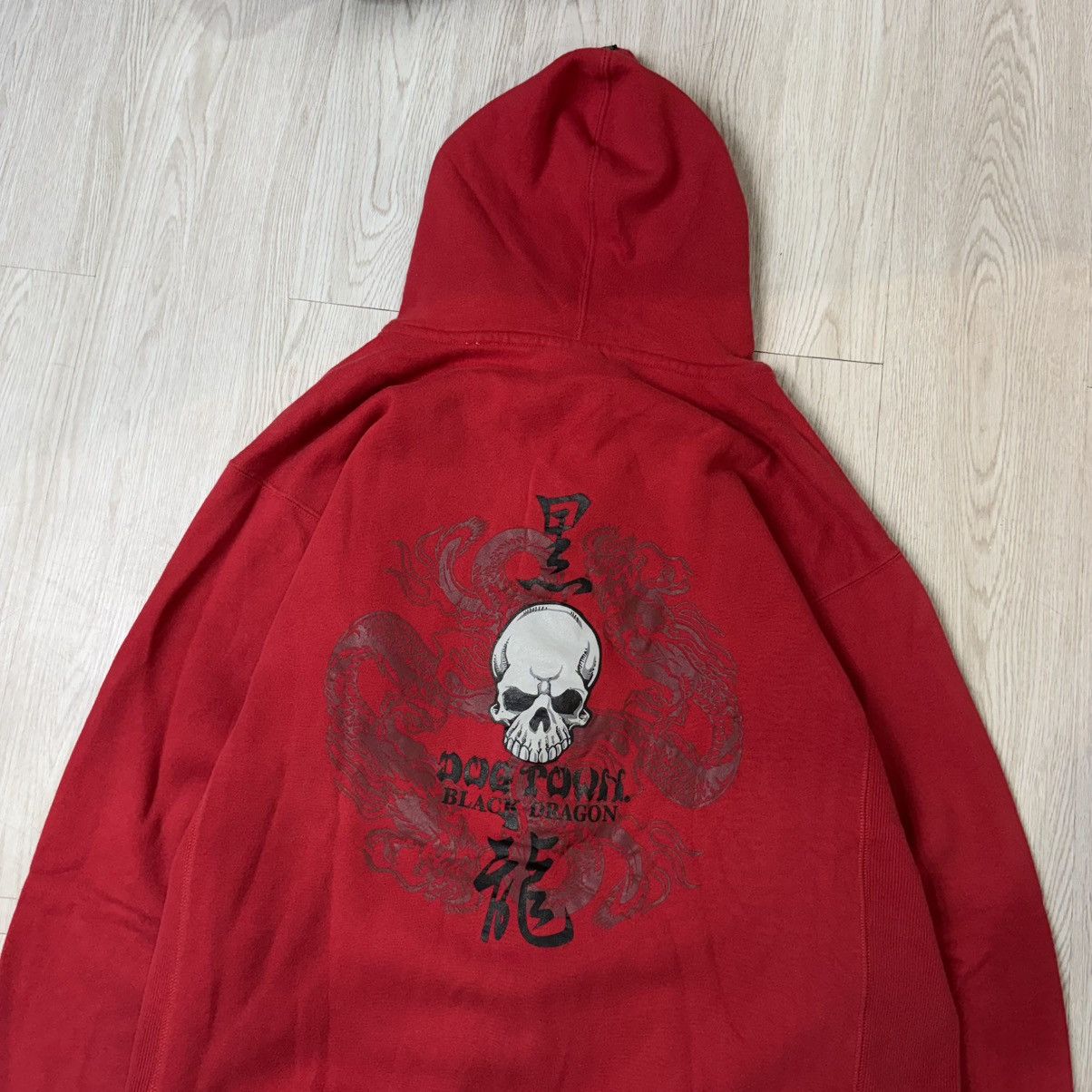 Dogtown DOGTOWN skull black dragon ziphoodie red Size US XL / EU 56 / 4 - 4 Thumbnail