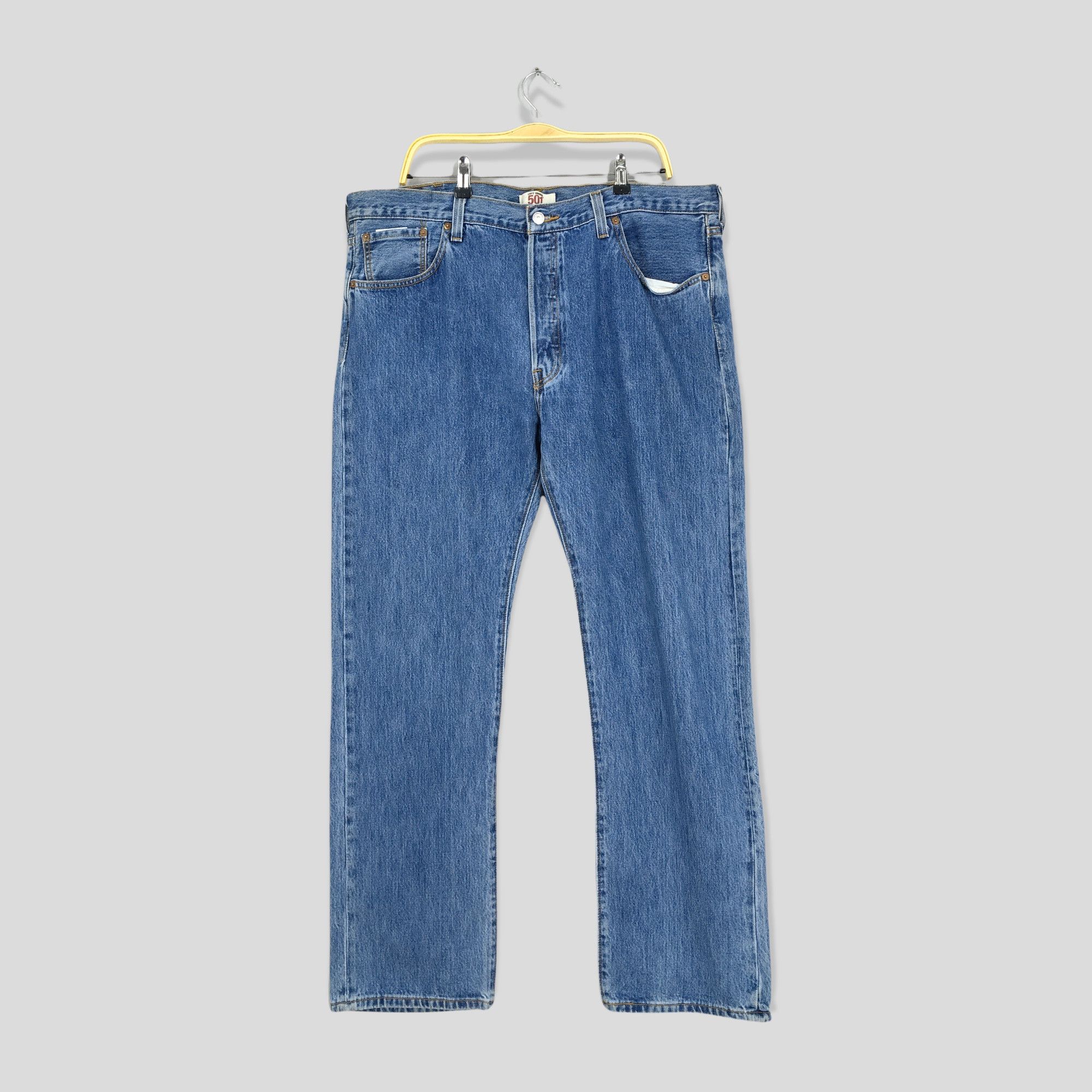 Jean × Levi's × Vintage Size 40x32.5 Vintage Levi's 501 Faded Blue Jeans Size US 40 / EU 56 - 1 Thumbnail