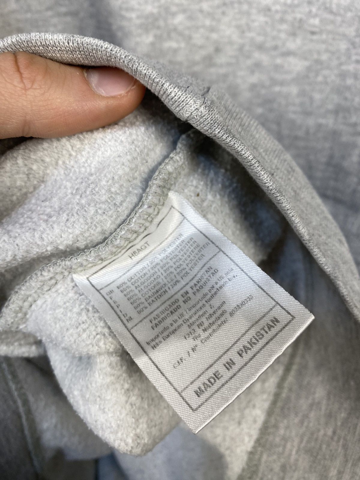 Nike × Vintage RARE Vintage Nike Sweatshirt Big Embroidered Logo Size XL Size US S / EU 44-46 / 1 - 7 Thumbnail