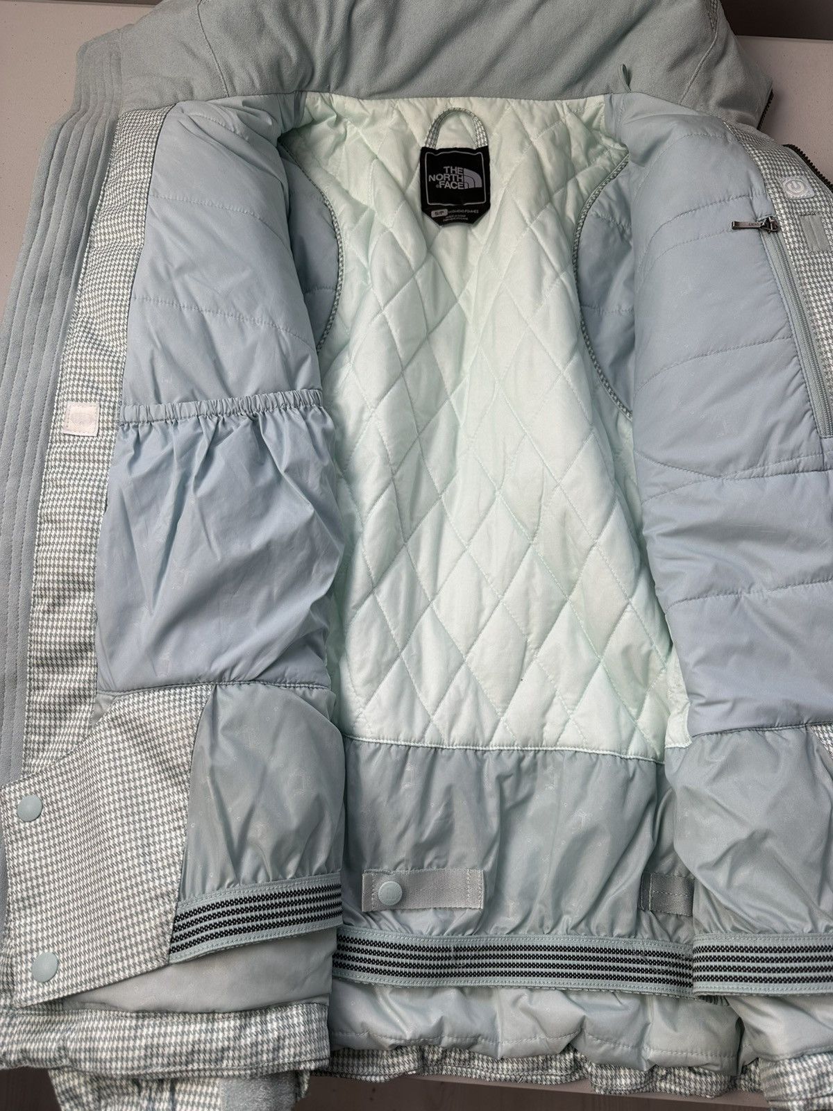 Japanese Brand × The North Face The North Face Fuzzy Rabbit Fur Hooded Ski Jacket Size S / US 4 / IT 40 - 20 Thumbnail