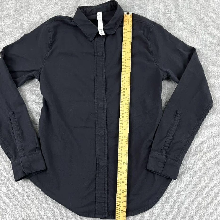 Lululemon LULULEMON Shirt Womens Size 4 Faded Black Snap Up Long Sleeve Career Office Top Size S / US 4 / IT 40 - 5 Thumbnail