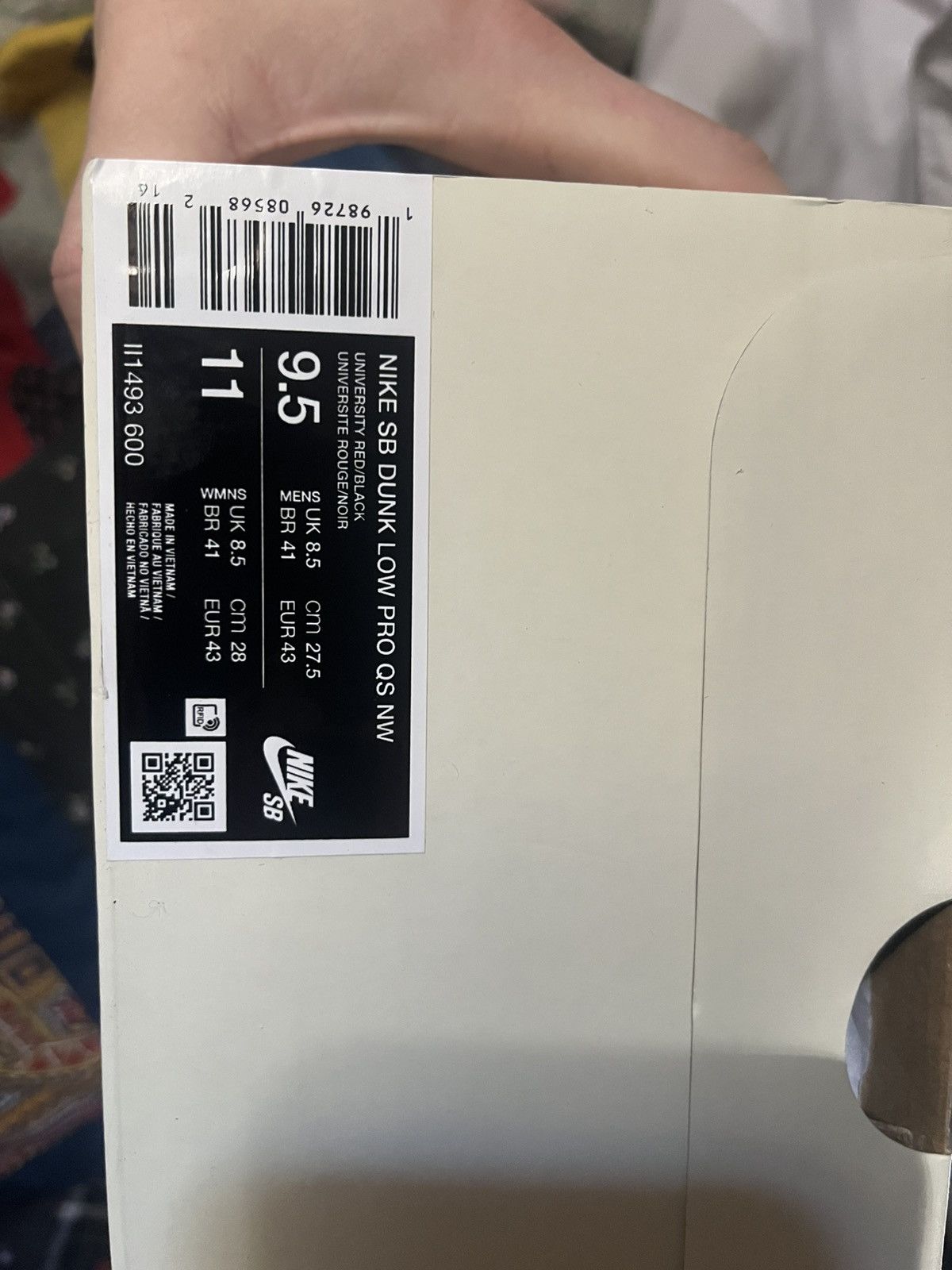 Nike SB Nardwuar SB Dunks Size US 9.5 / EU 42-43 - 6 Thumbnail