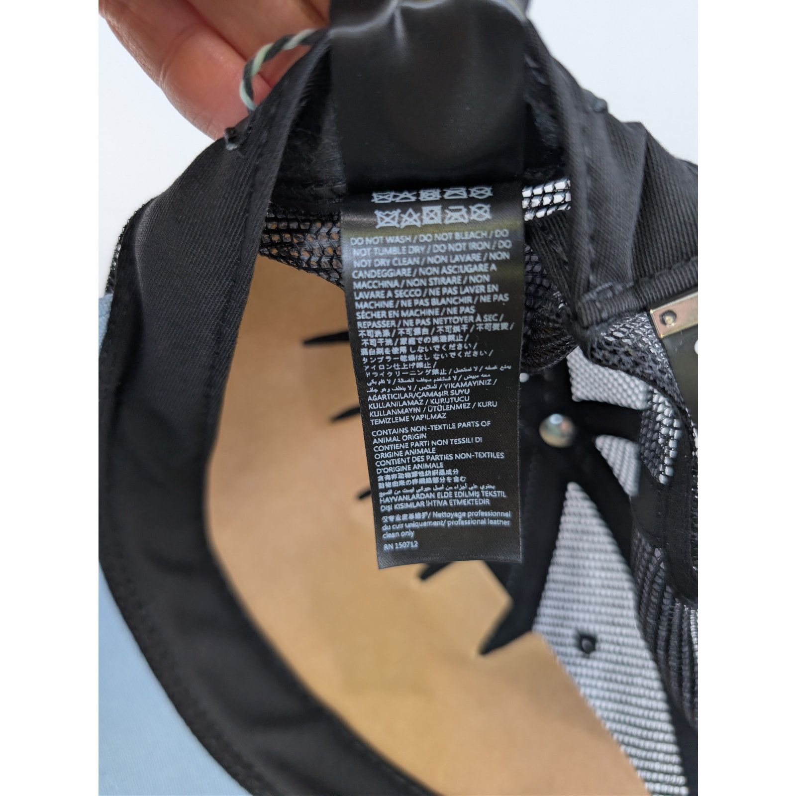 Amiri o1rshd1 Size: OS / 3 Star Trucker Hat / Cap in Cerulean Size ONE SIZE - 13 Thumbnail