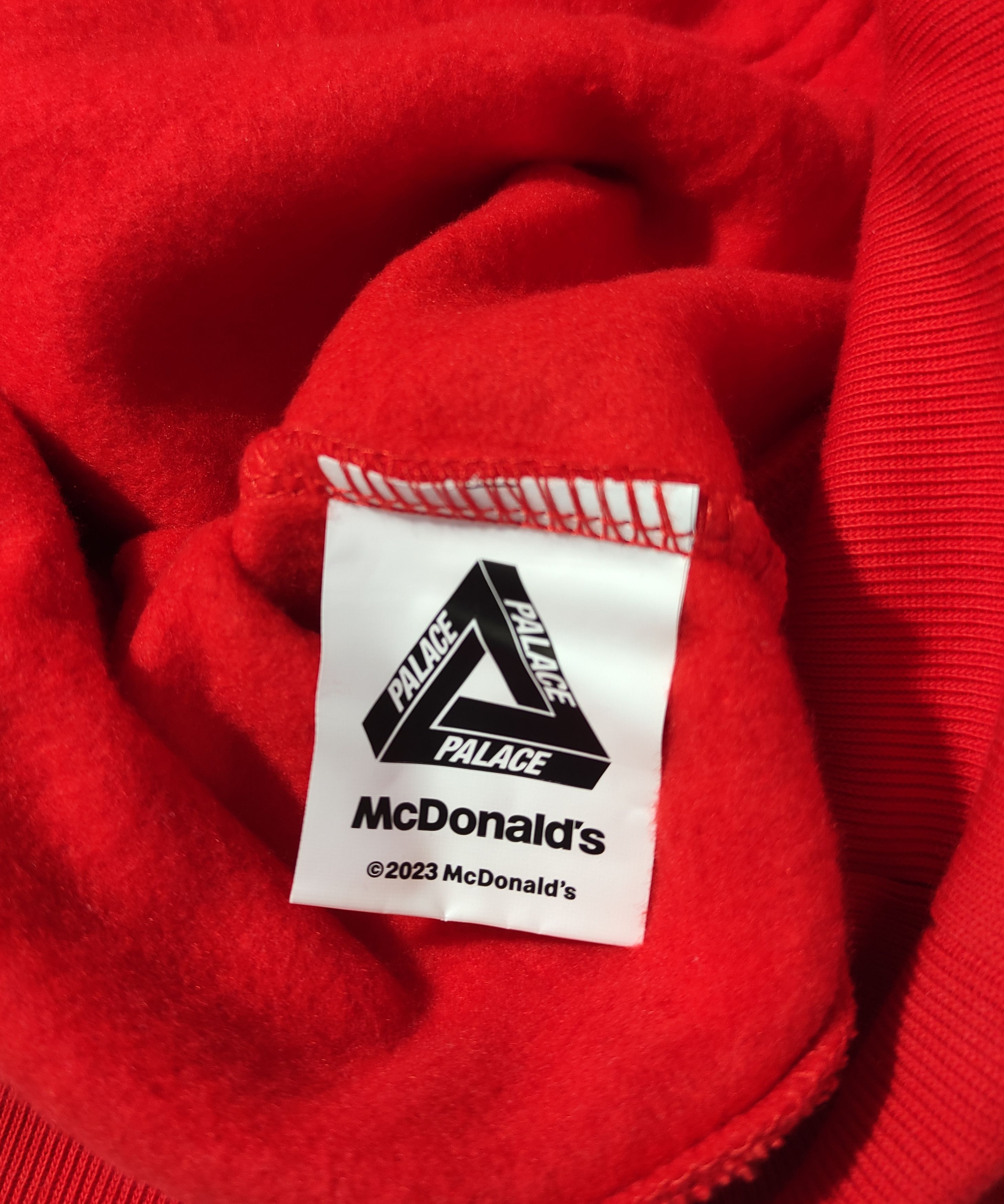 Palace Palace X McDonald's LOGO HOOD RED SIZE L Size US L / EU 52-54 / 3 - 10 Thumbnail