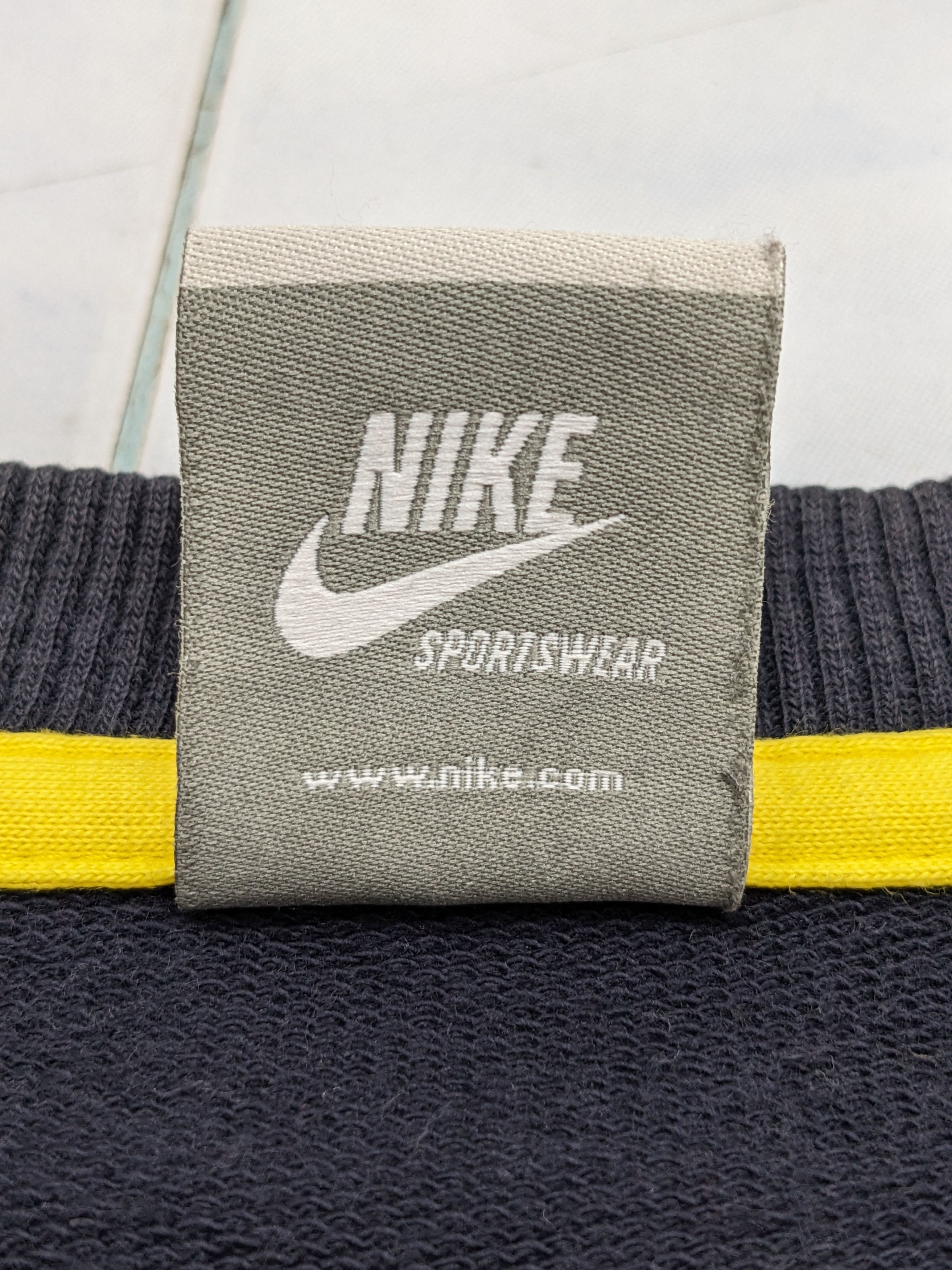 Nike SS09 Vintage Nike Sportswear Crewneck Swoosh Logo Sweatshirt Size US XXL / EU 58 / 5 - 10 Thumbnail