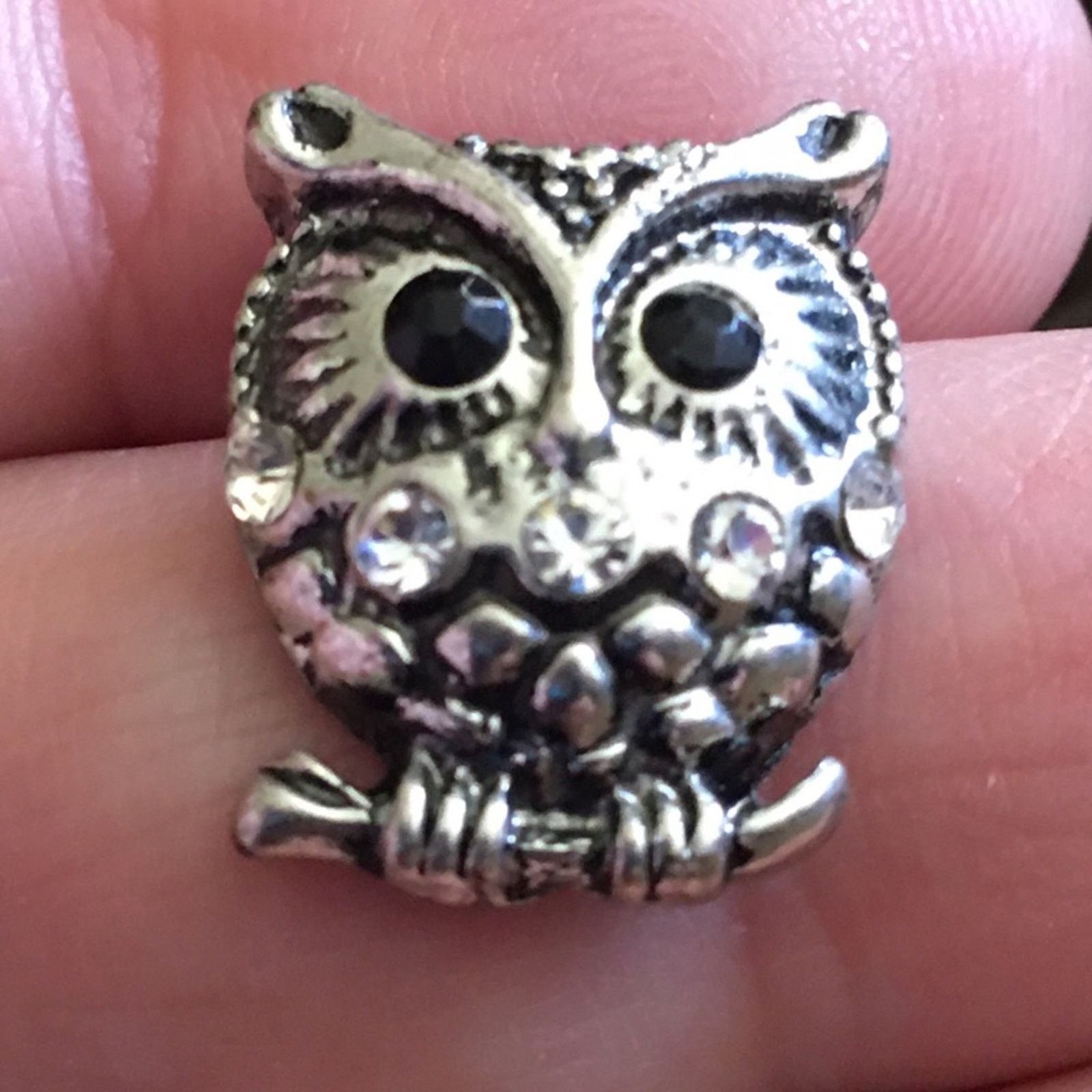 Jewelry Silver tone rhinestone owl on a branch earrings Size ONE SIZE - 2 Thumbnail