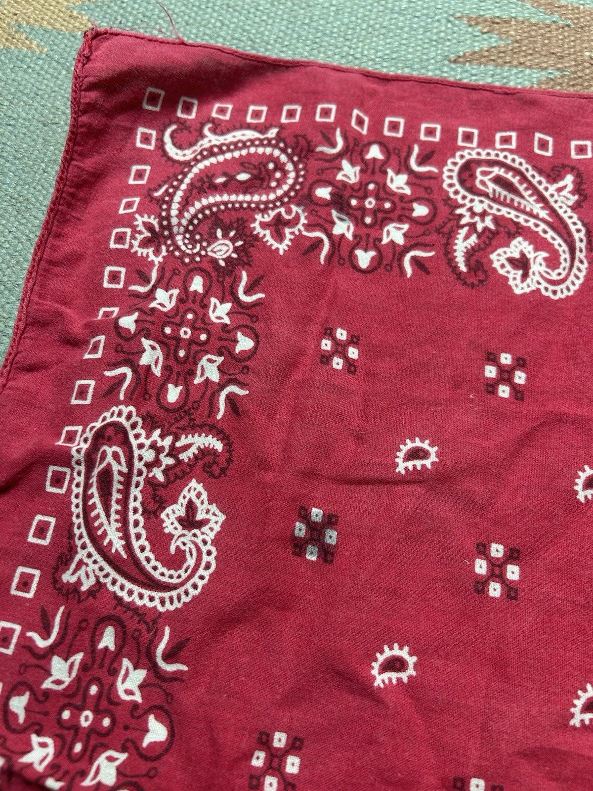 Vintage Vtg cotton bandana handkerchief paisley geometric distre USA Size ONE SIZE - 5 Thumbnail