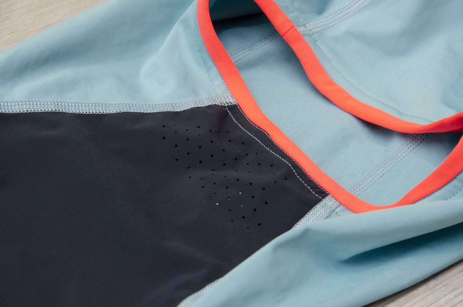 Other Dynafit Alpine Longsleeve Running Tee with Hood Women's Size L / US 10 / IT 46 - 3 Thumbnail