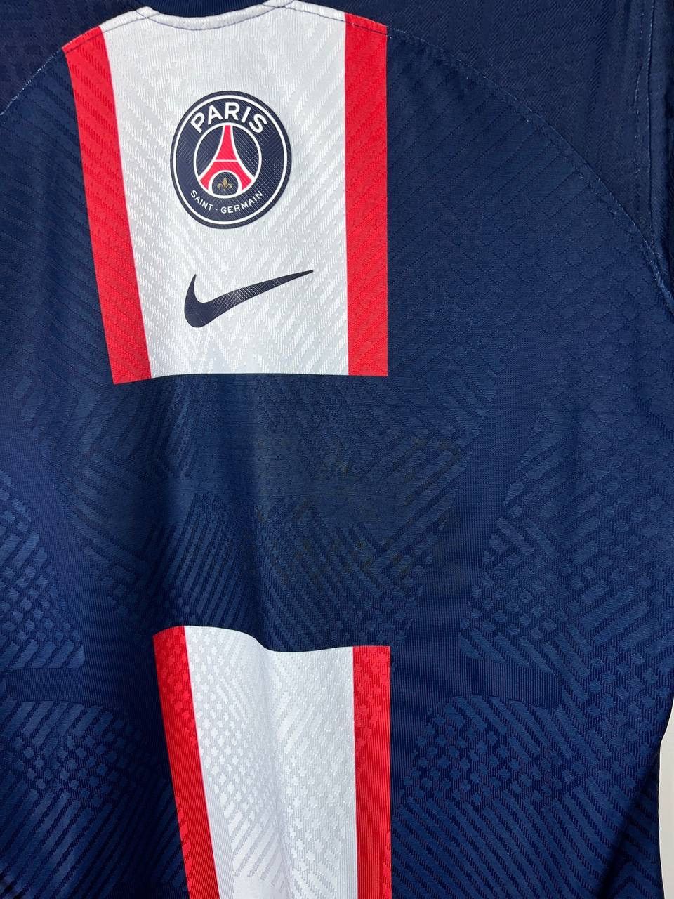 Vintage PSG Nike soccer t-shirts size L Size US L / EU 52-54 / 3 - 5 Thumbnail