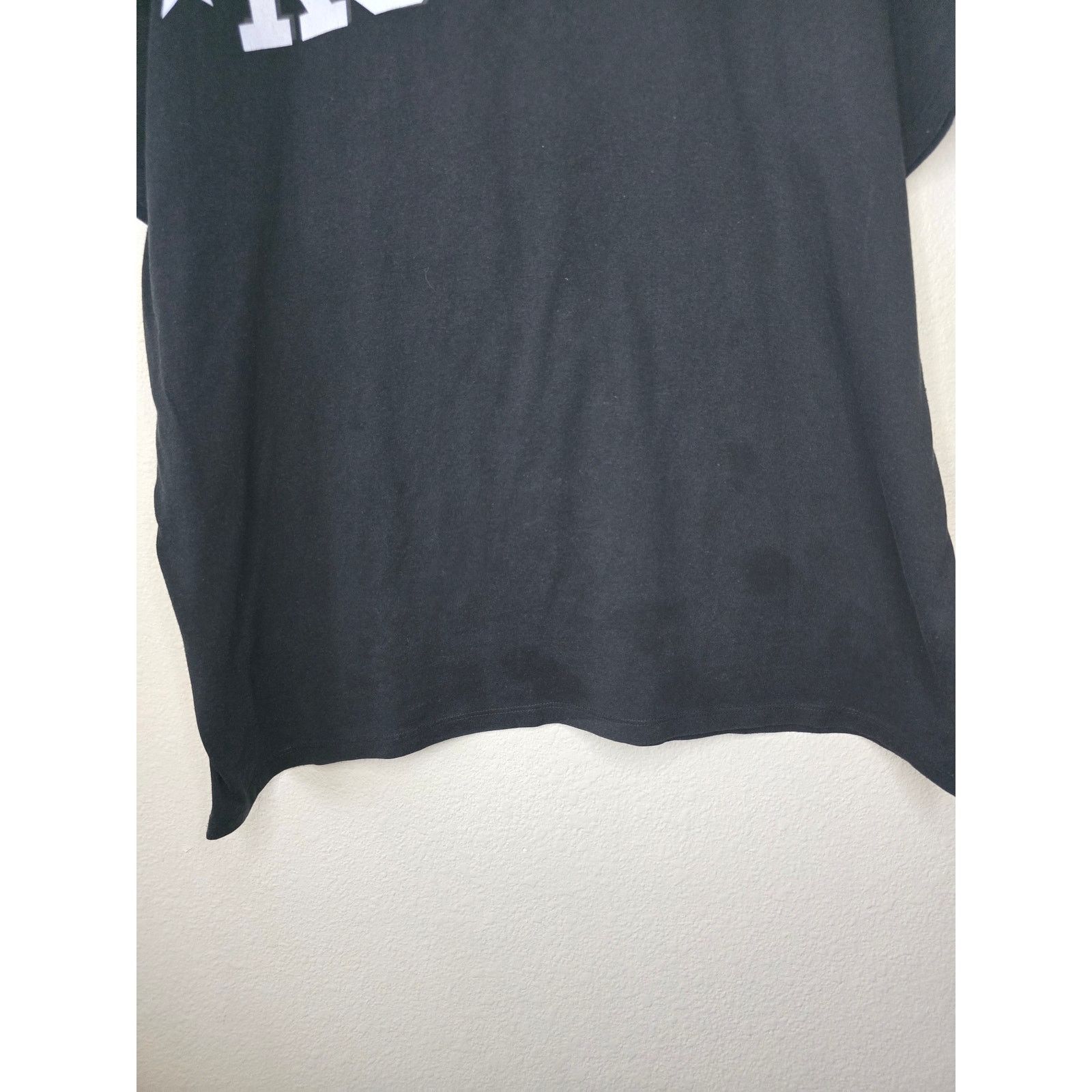 Rocawear Rocawear Shirt 2XL Vneck Y2K Streetwear Black Graphic Tee Size US XXL / EU 58 / 5 - 4 Thumbnail