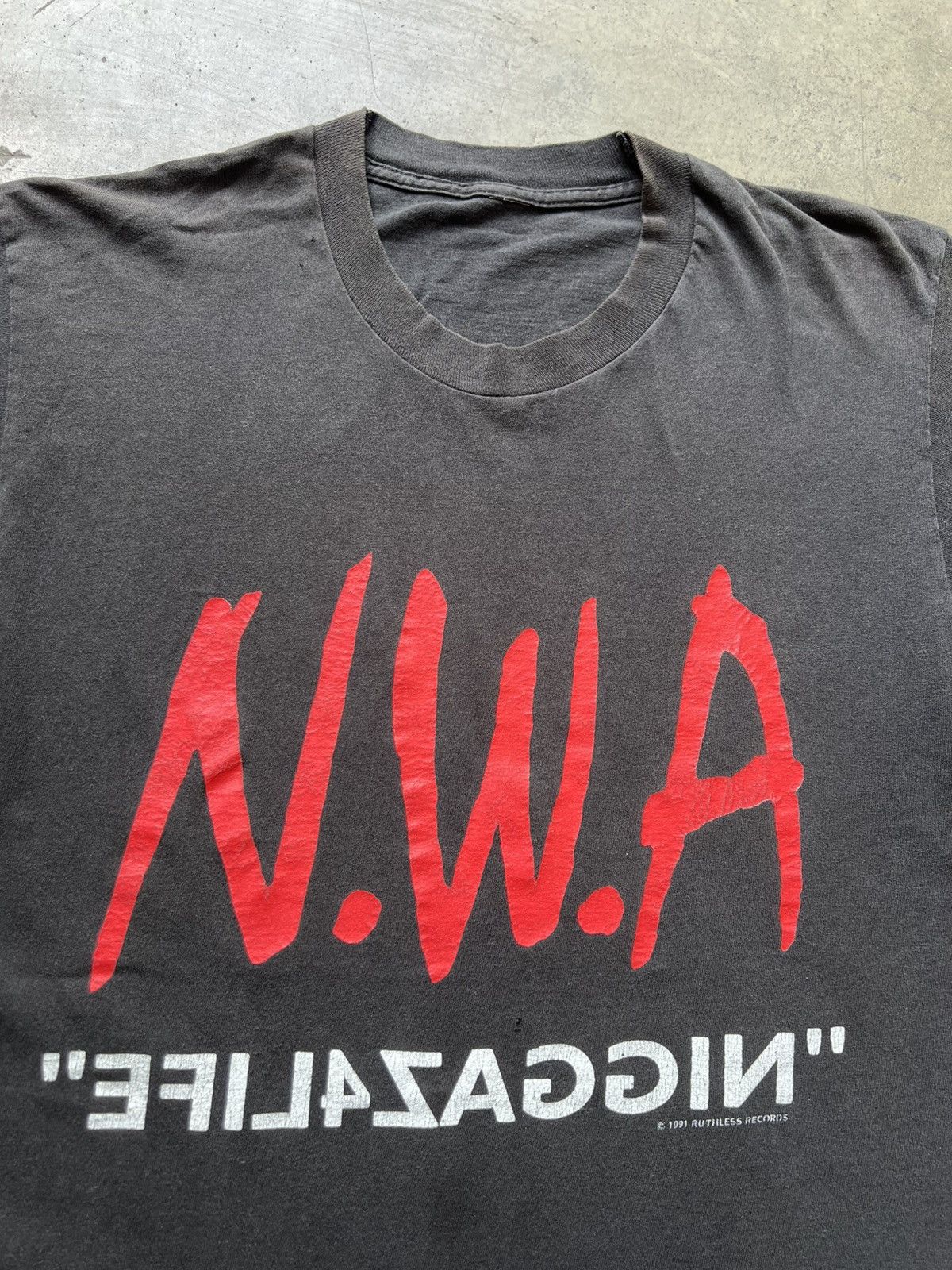 Rap Tees VTG ‘90s NWA “Niggaz4life” Rap Tee Shirt Ice Cube Eazy E Size US L / EU 52-54 / 3 - 2 Thumbnail