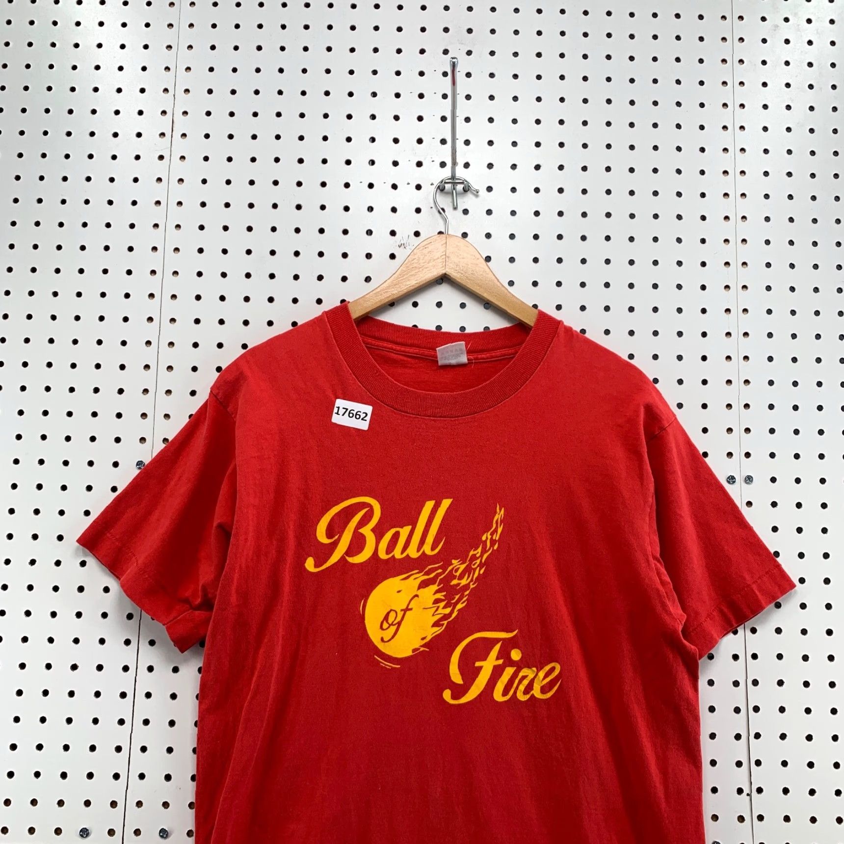Fruit Of The Loom VINTAGE Ball Of Fire Red Shirt Cotton T-Shirt Mens 90s Stitch Crew Neck Short Sleeve Fruit of the Loom 20X29 90s Theme Size US L / EU 52-54 / 3 - 5 Thumbnail