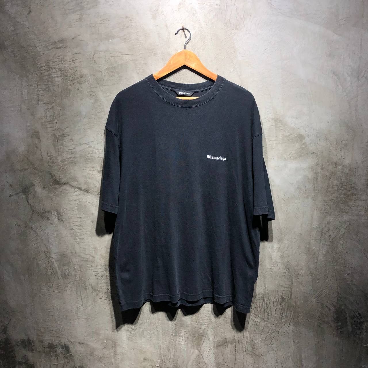 Balenciaga small logo tee best sale