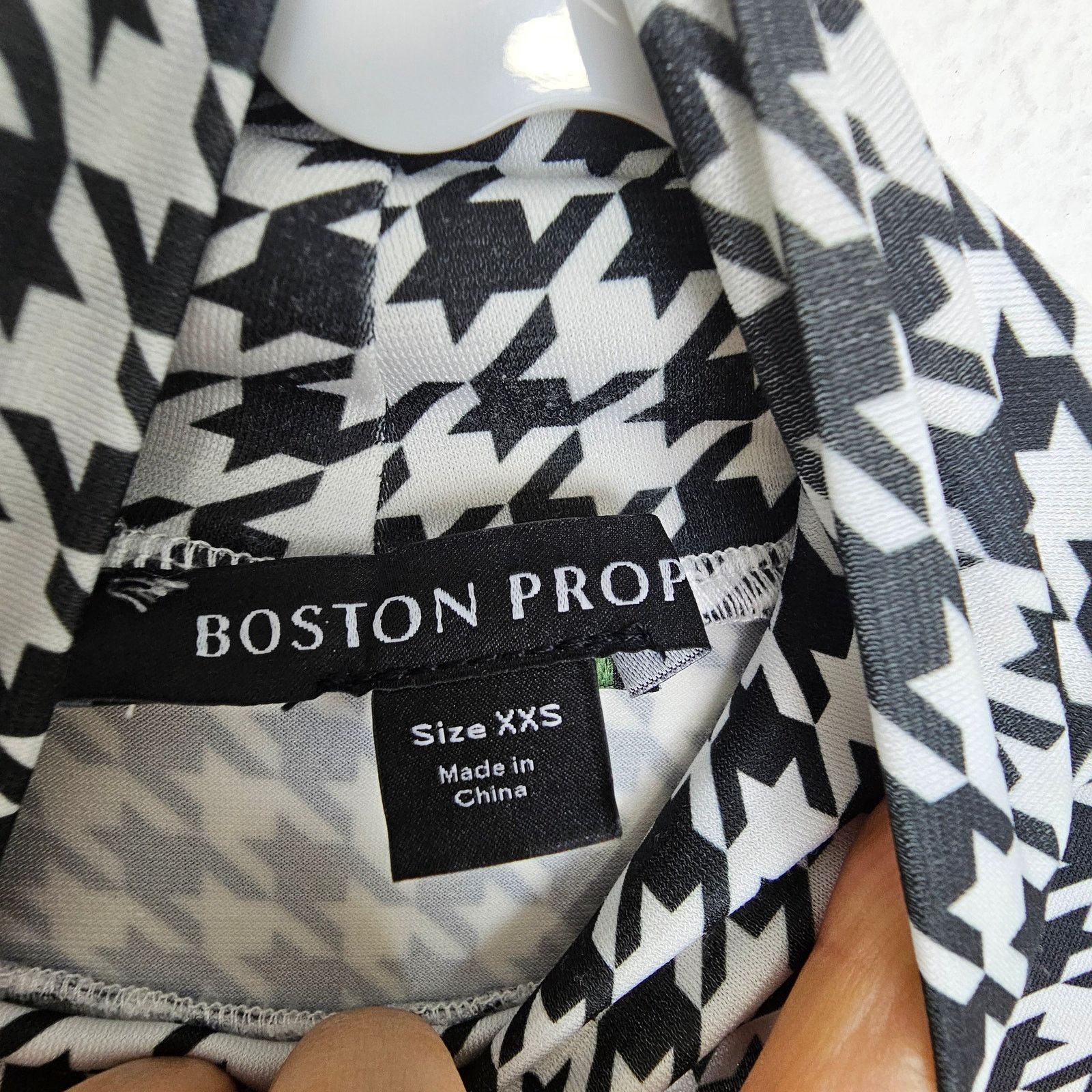 Boston Proper Boston Proper Blouse Turtleneck Black White Houndstooth XXS Size XXS / US 00 / IT 34 - 7 Thumbnail