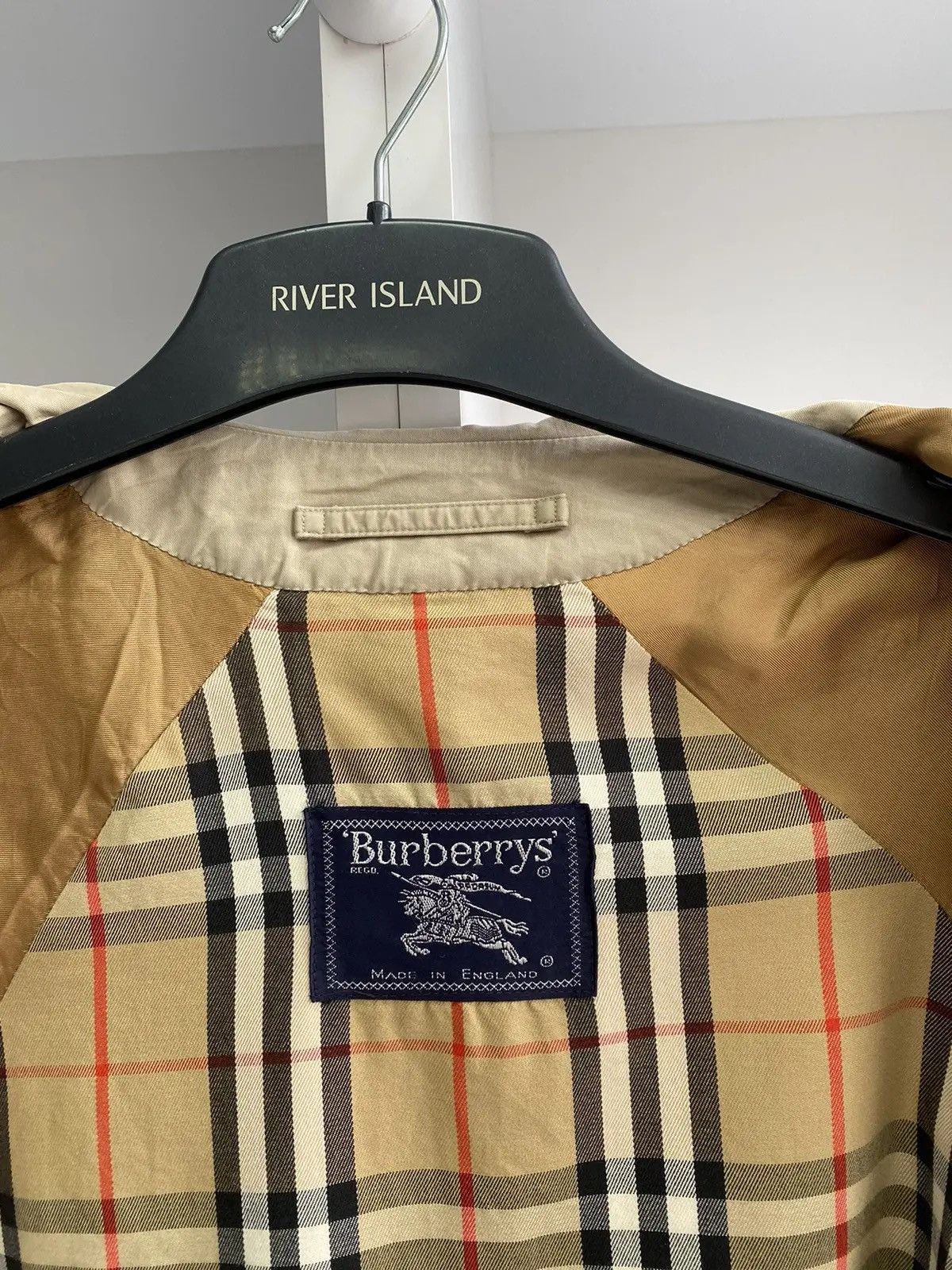 Burberry × Vintage Vintage Burberry Nova Check Beige Coat Size US S / EU 44-46 / 1 - 11 Thumbnail