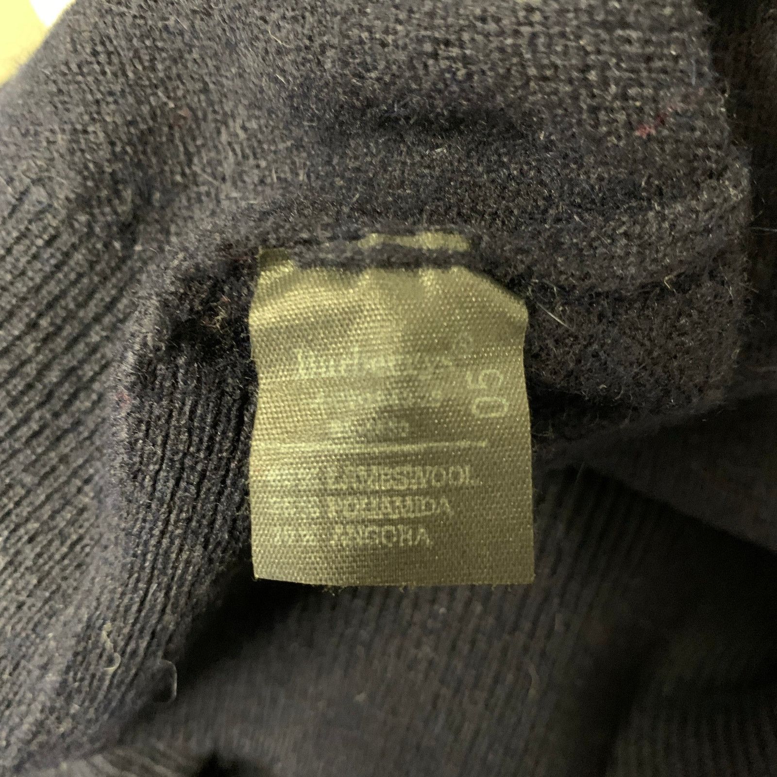 Burberry BURBERRYS Size S Navy Ribbed Wool Blend V-Neck Sweater Size US S / EU 44-46 / 1 - 5 Thumbnail