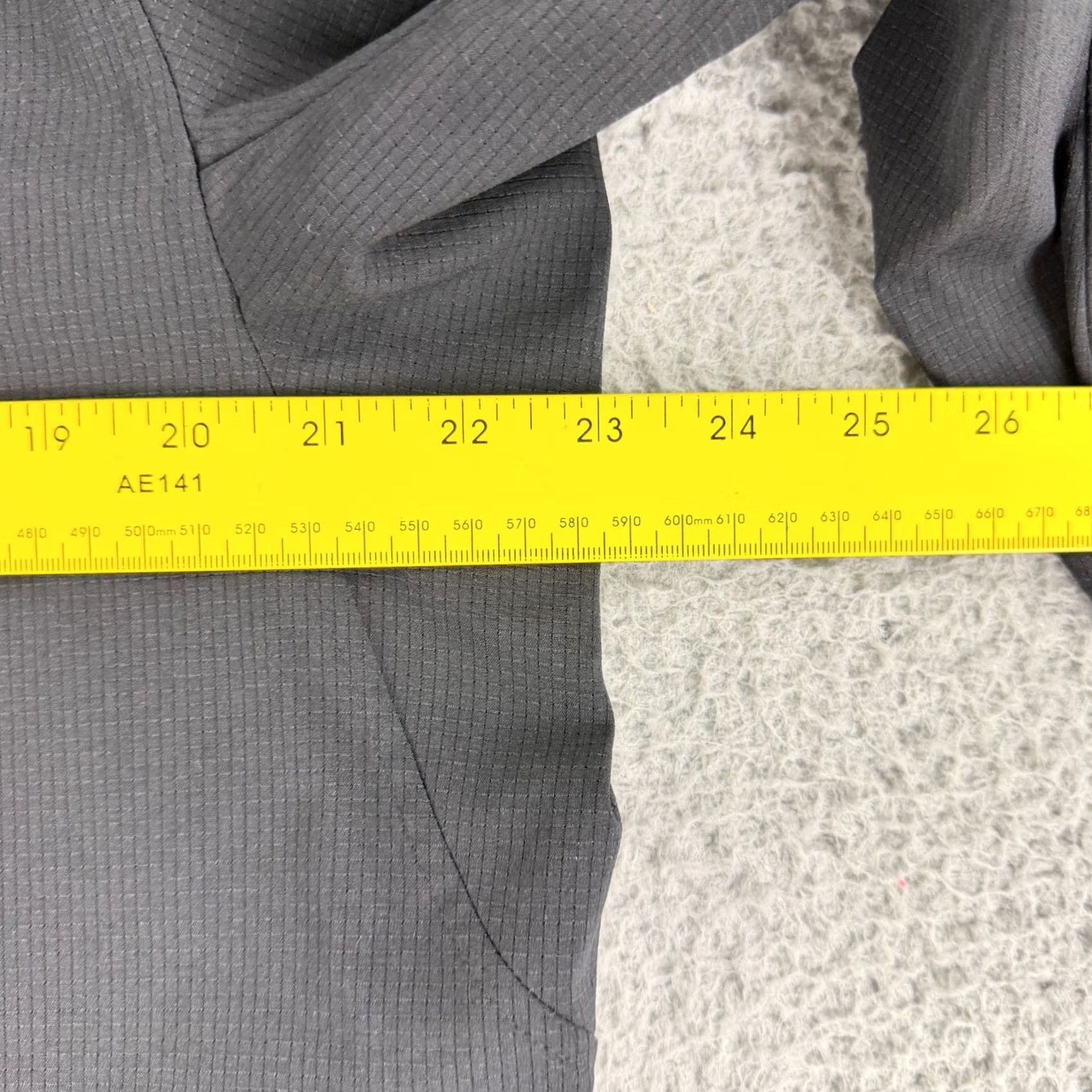 Lululemon Lululemon Shirt Size XL Black Button-Up Long Sleeve Stretch Casual Business Mens Size US XL / EU 56 / 4 - 7 Thumbnail
