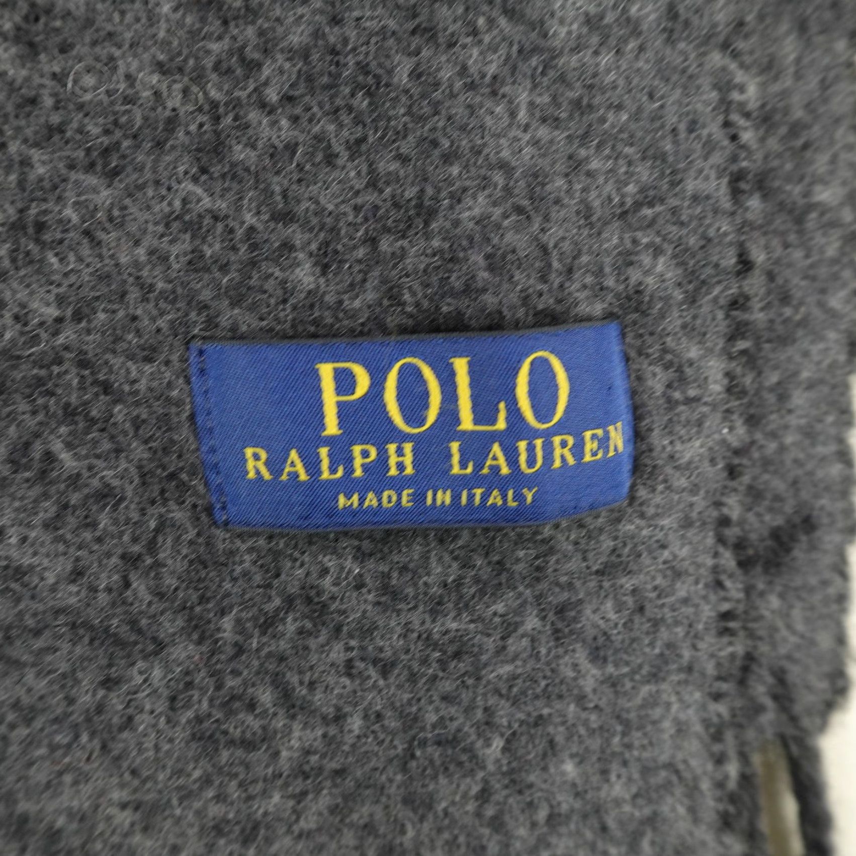 Polo Ralph Lauren VINTAGE Polo Ralph Lauren Scarf Mens One Size Gray Wool Blend Made in Italy Polo Player Fringe Winter Size US M / EU 48-50 / 2 - 4 Thumbnail