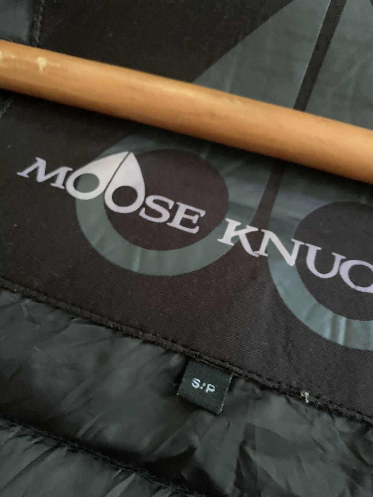 Moose Knuckles Moose knuckles down jacket woman s/p rare item luxury Size S / US 4 / IT 40 - 9 Thumbnail