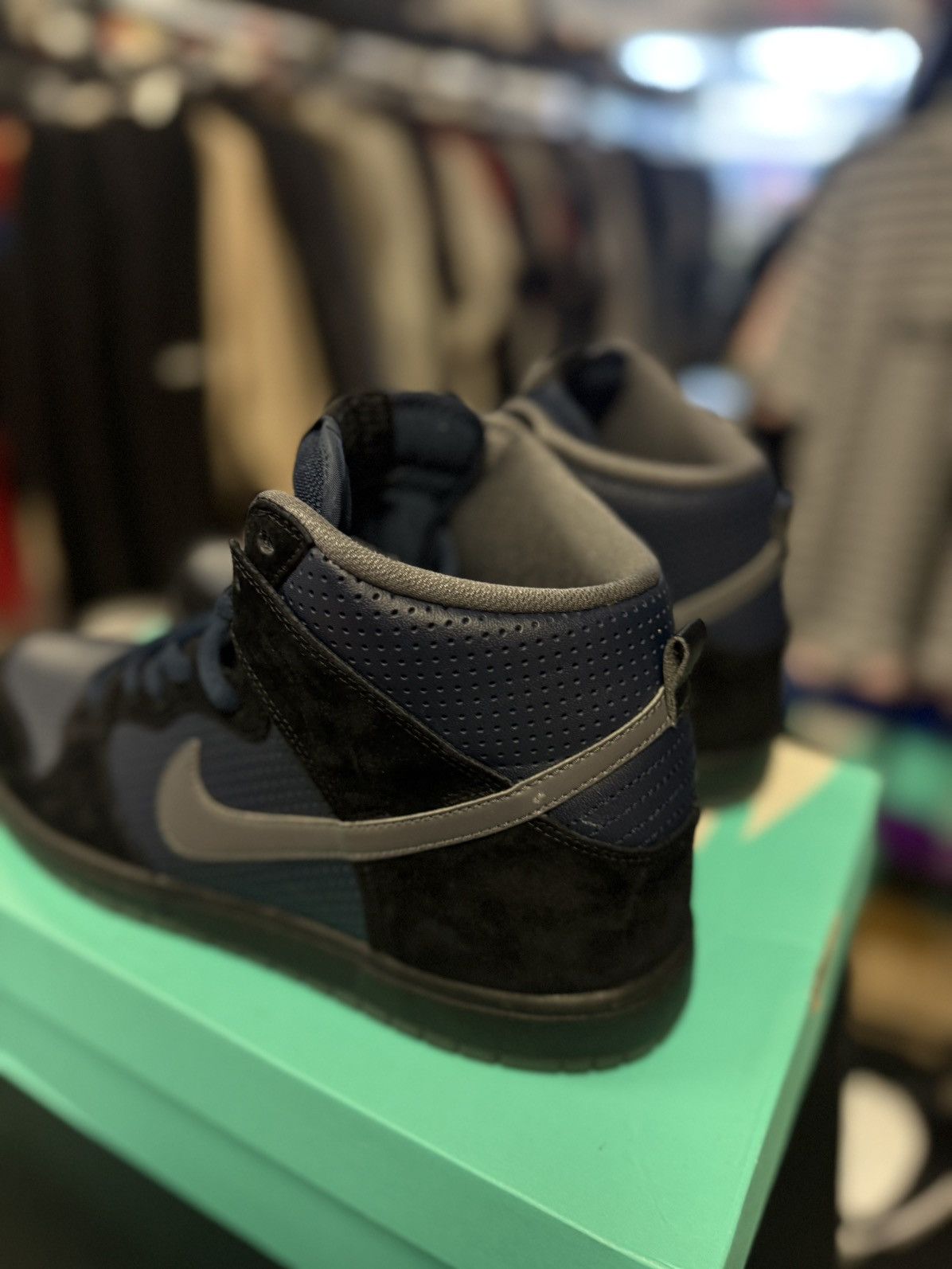 Nike Nike SB Dunk High Gino Ianucci 2.0 2017 SIZE 11 w/ Box 🔥 Size US 11 / EU 44 - 4 Thumbnail