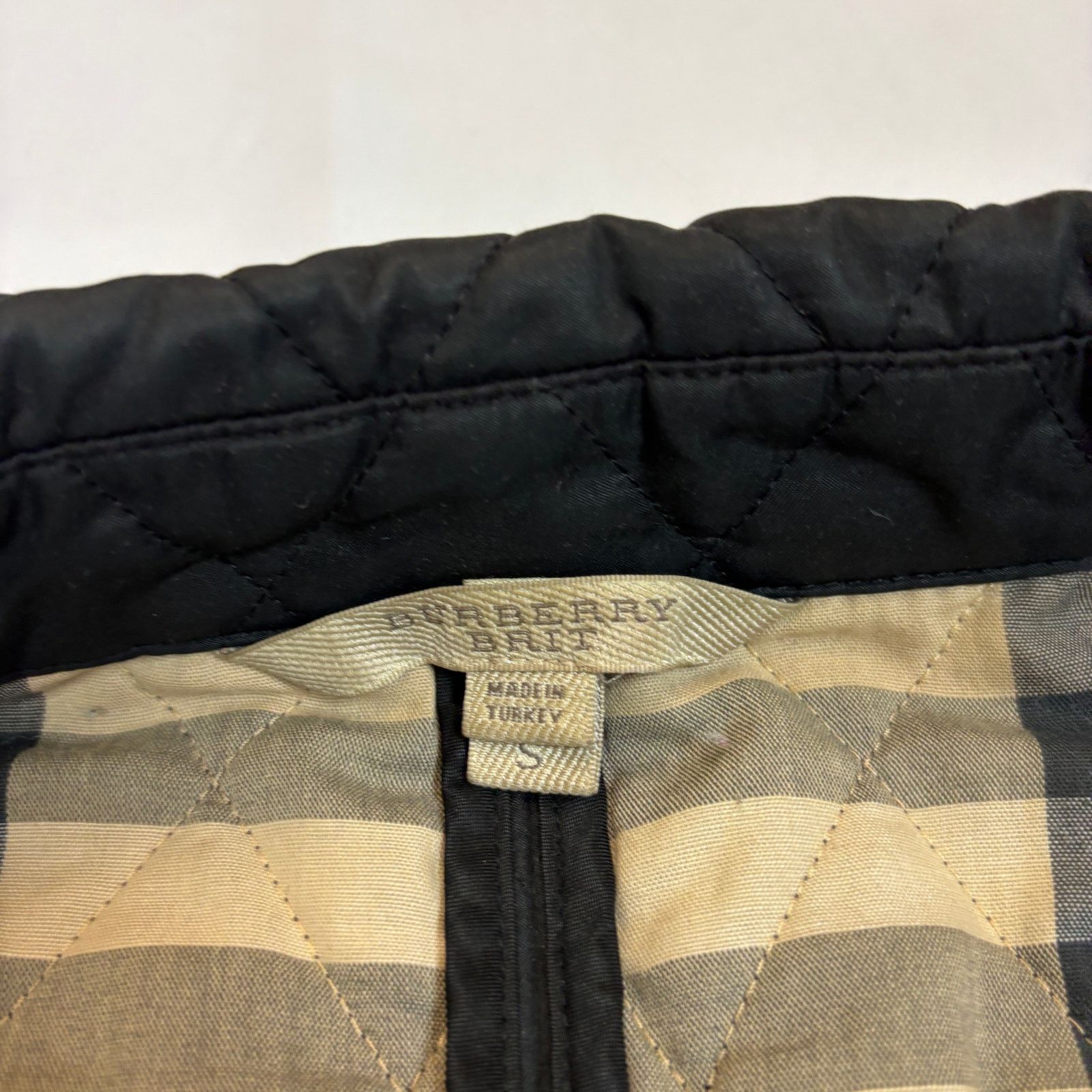 Burberry Burberry Brit Quilted Nova Check Button Jacket Women's Small Size S / US 4 / IT 40 - 5 Thumbnail