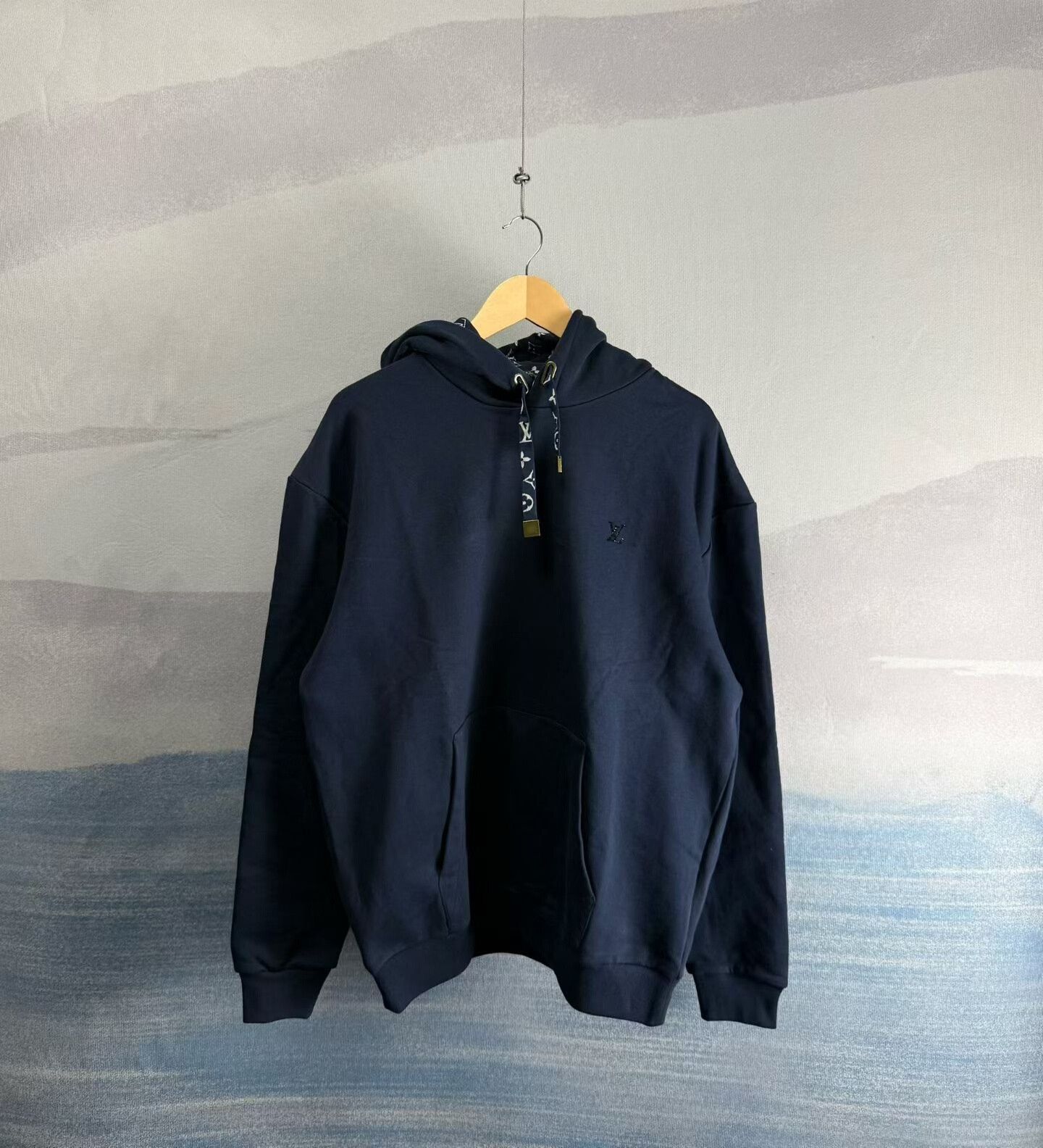 Louis Vuitton louis vuitton navy blue drawstring hoodie Size XL / US 12-14 / IT 48-50 - 1 Thumbnail