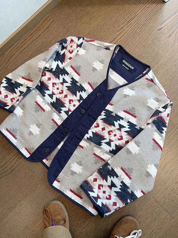 Other Aztec Tribal Patterned Knit Cardigan Sweater Size US M / EU 48-50 / 2 - 4 Thumbnail