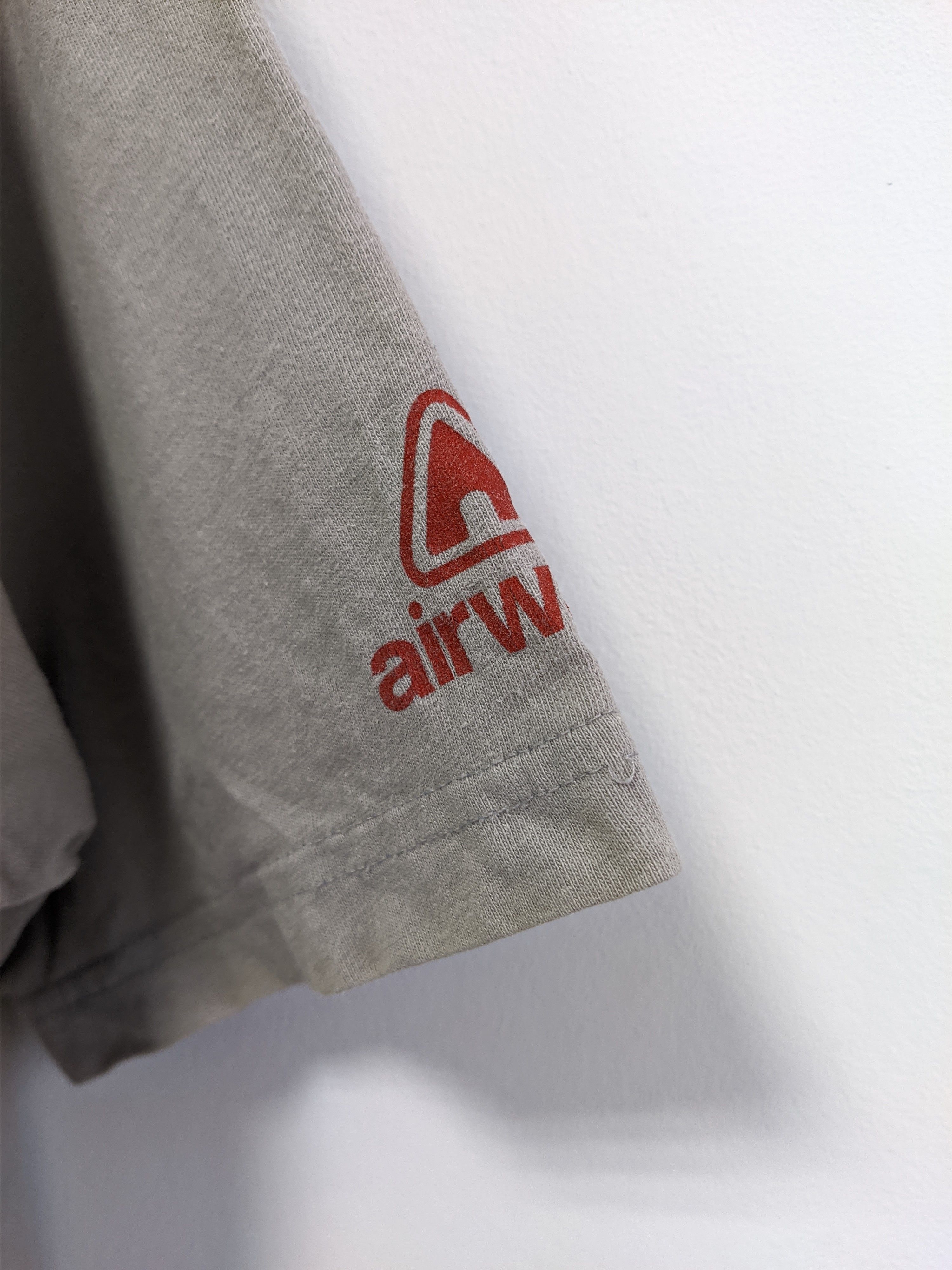 Vintage vintage sk8 y2k tshirt skateboarding airwalk printed Size US M / EU 48-50 / 2 - 9 Thumbnail
