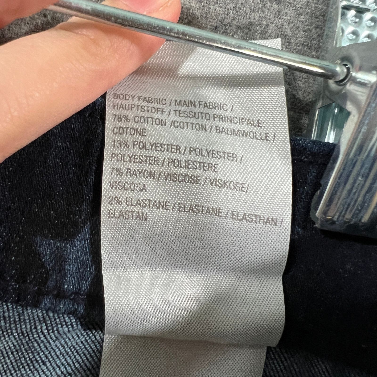 Other Denim & Co. Easy Stretch Denim Star Print Bermuda Shorts Size 34" / US 12 / IT 48 - 10 Thumbnail