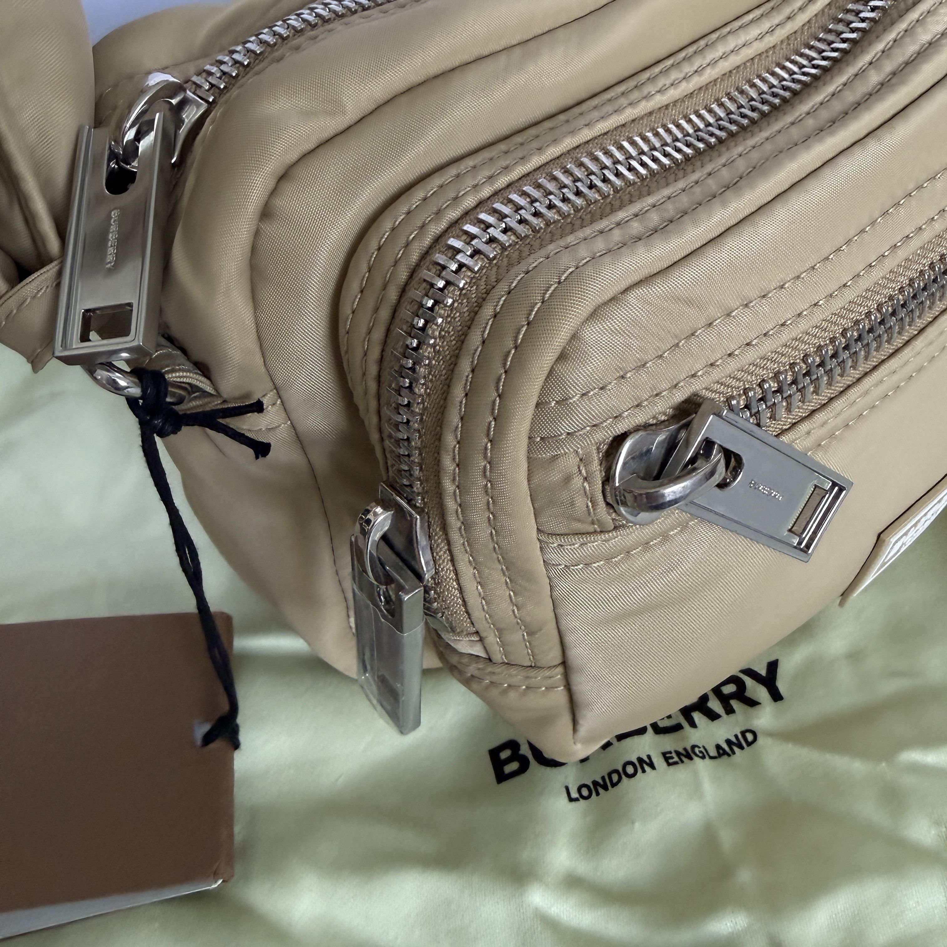 Burberry Burberry Warner Nylon Crossbody Bag 81044931 Camera Bag New Size ONE SIZE - 6 Thumbnail
