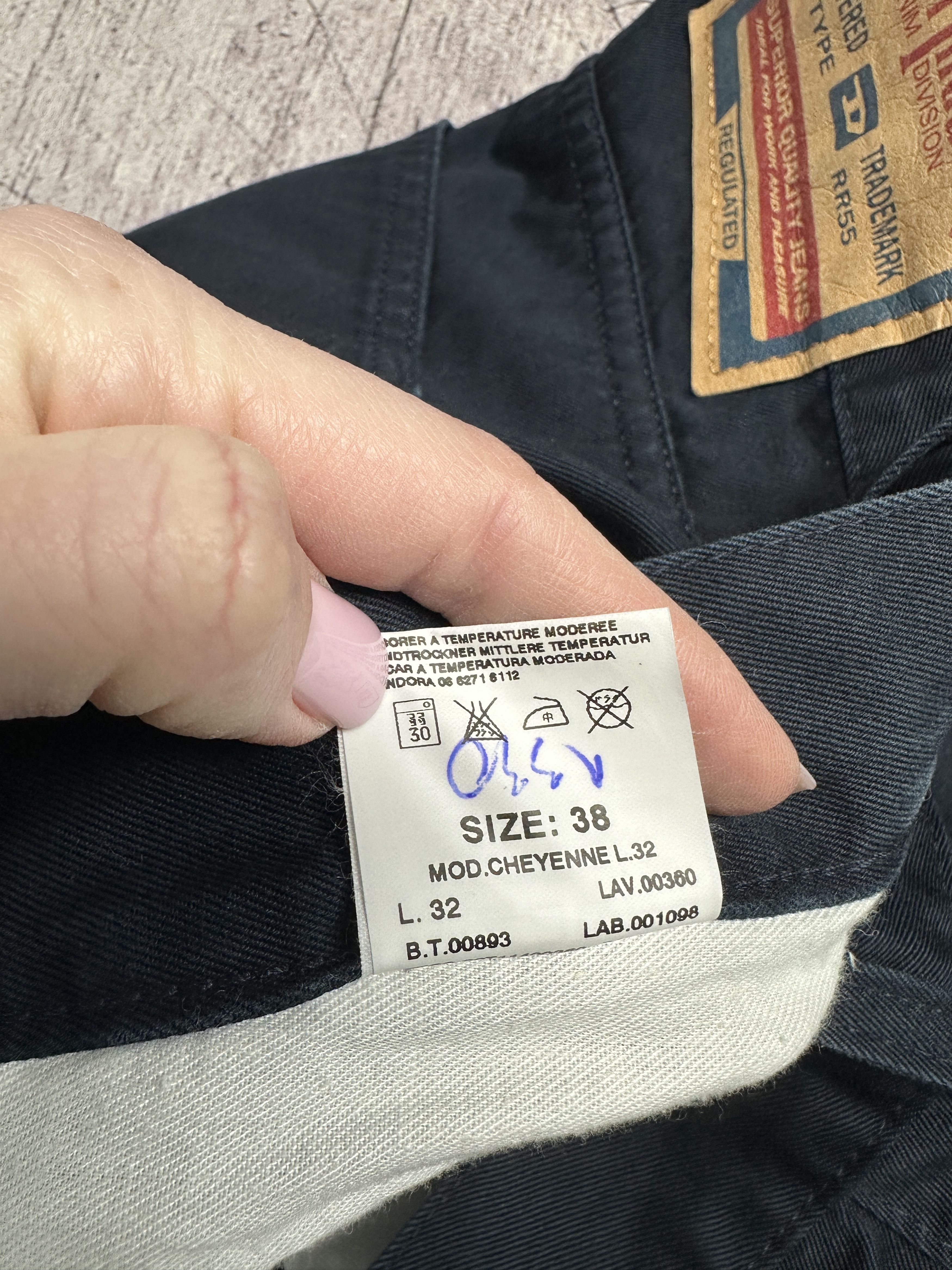 Diesel Diesel 90s Vintage Mens Denim Pants Jeans Size US 38 / EU 54 - 7 Thumbnail