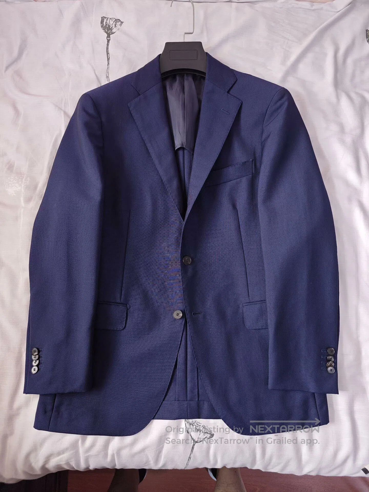 Japanese Brand Custom Italian Wool Blend Suit. Size US M / EU 48-50 / 2 - 5 Thumbnail