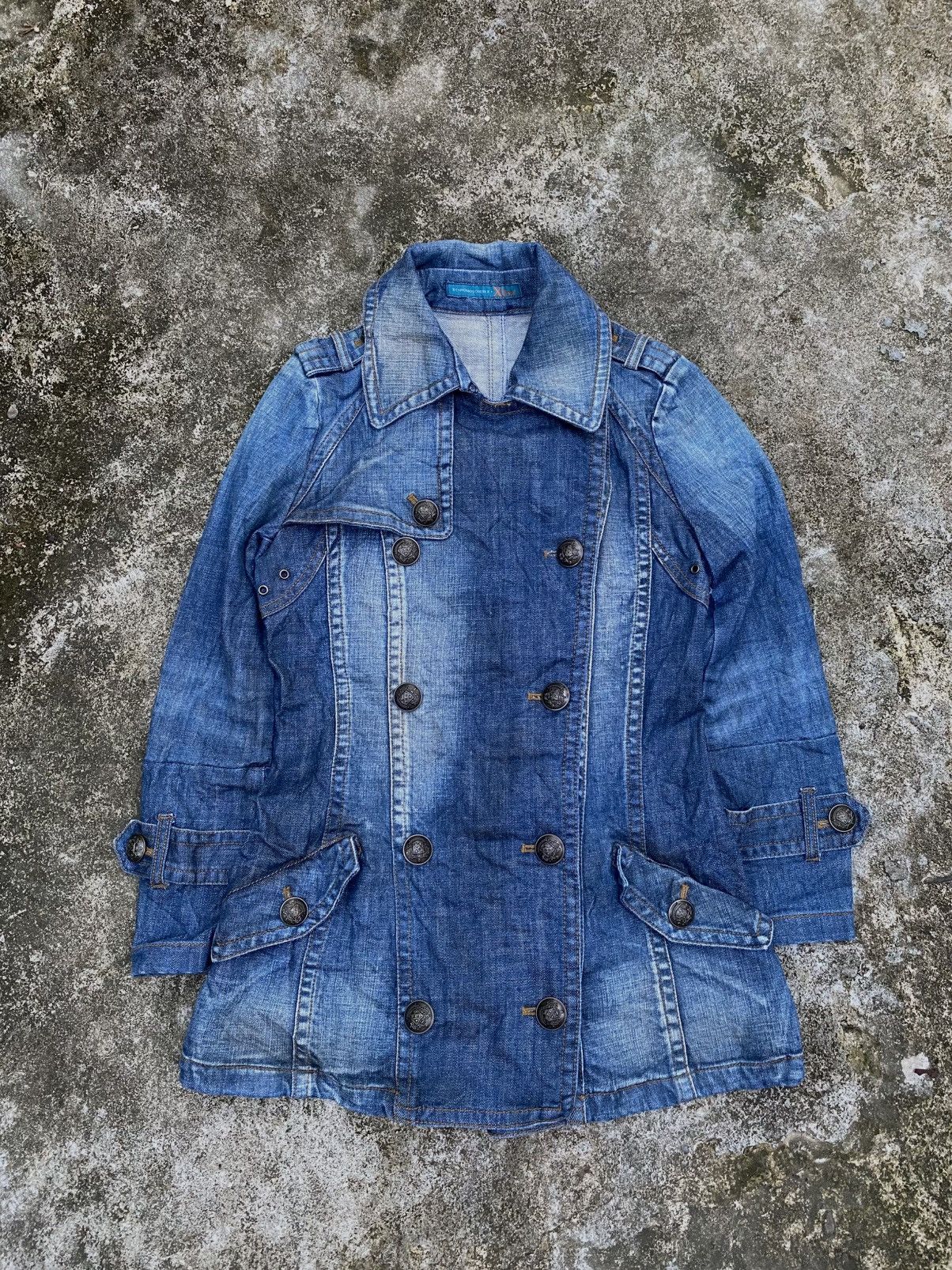 Le Grande Bleu (L.G.B.) Y2K X CHROMOSOME IN X X FREND DENIM JACKET Size S / US 4 / IT 40 - 1 Thumbnail