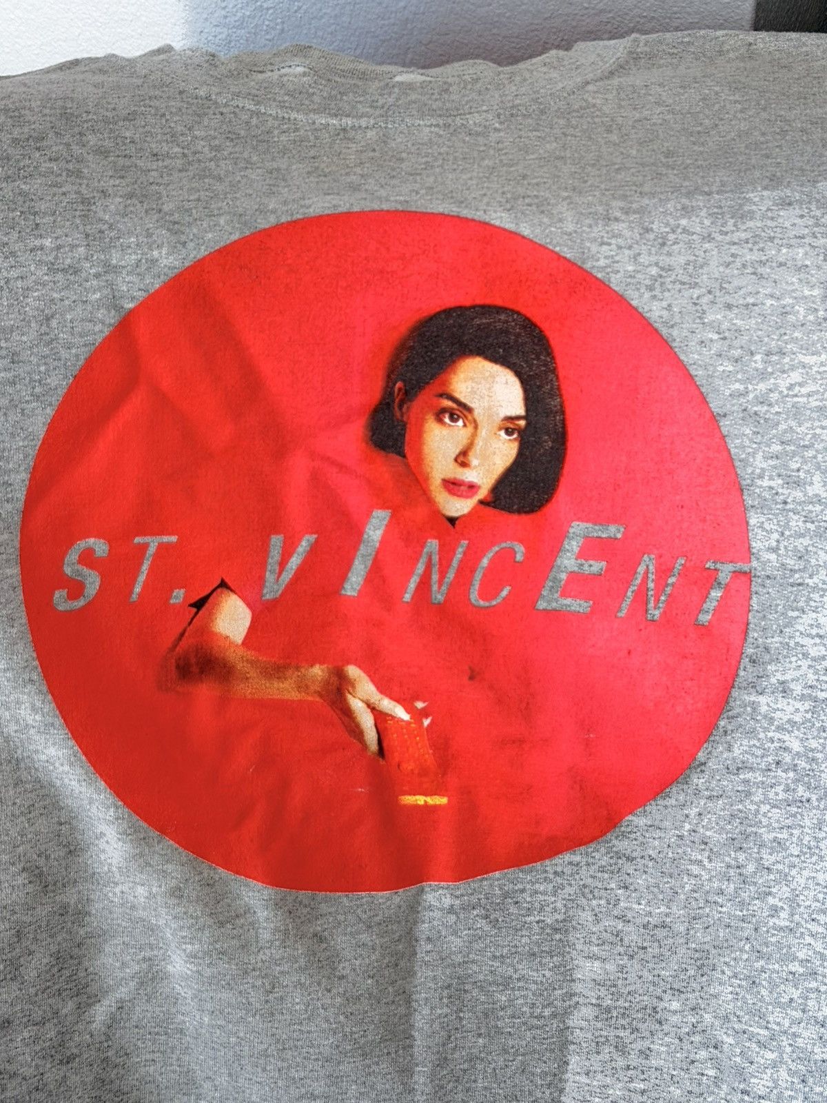 Vintage St. Vincent cropped Masseduction tour crewneck Size US XL / EU 56 / 4 - 3 Thumbnail