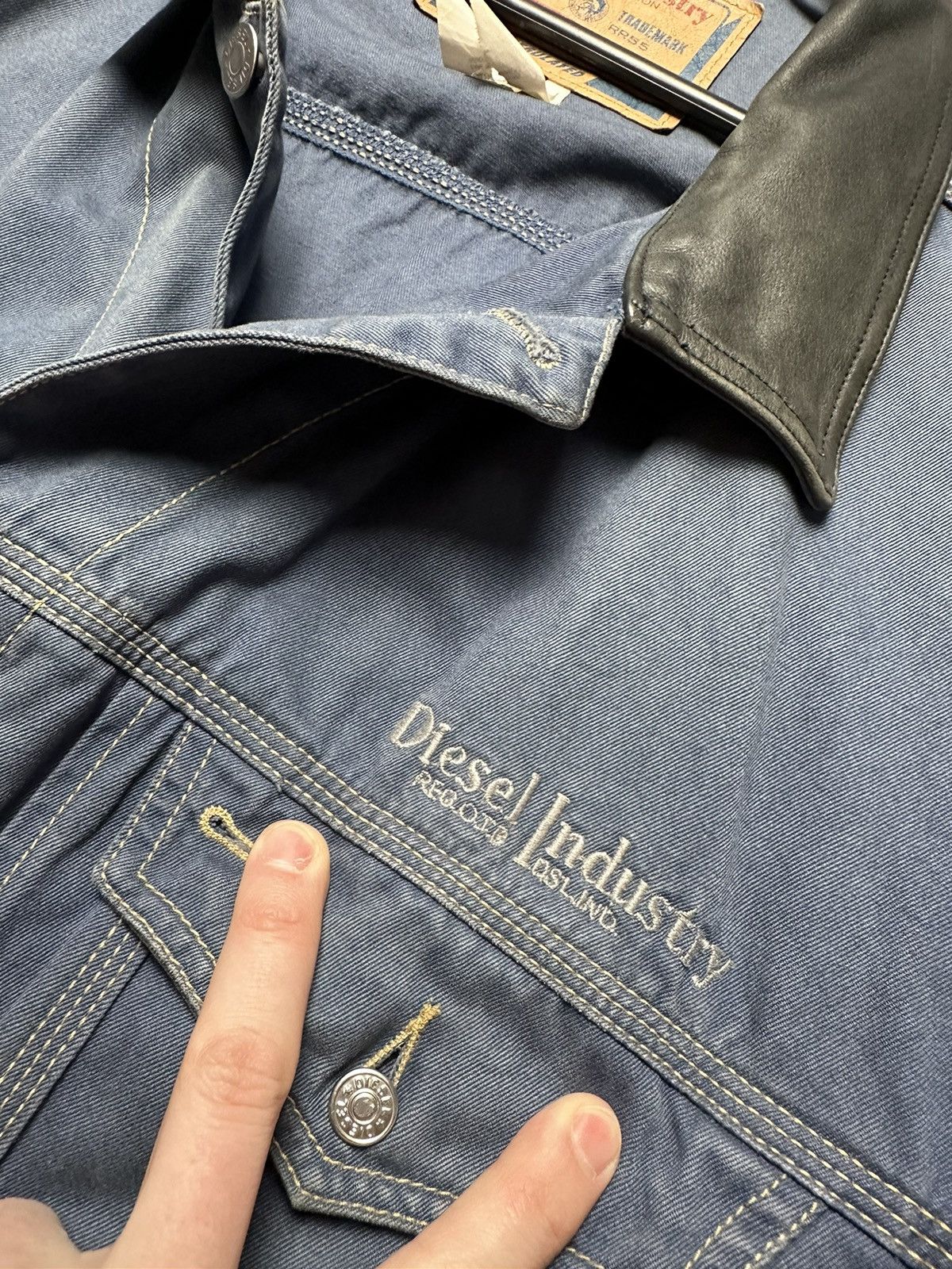 Diesel × Vintage Vintage Diesel denim jacket size XXL rare logo Size US XXL / EU 58 / 5 - 4 Thumbnail