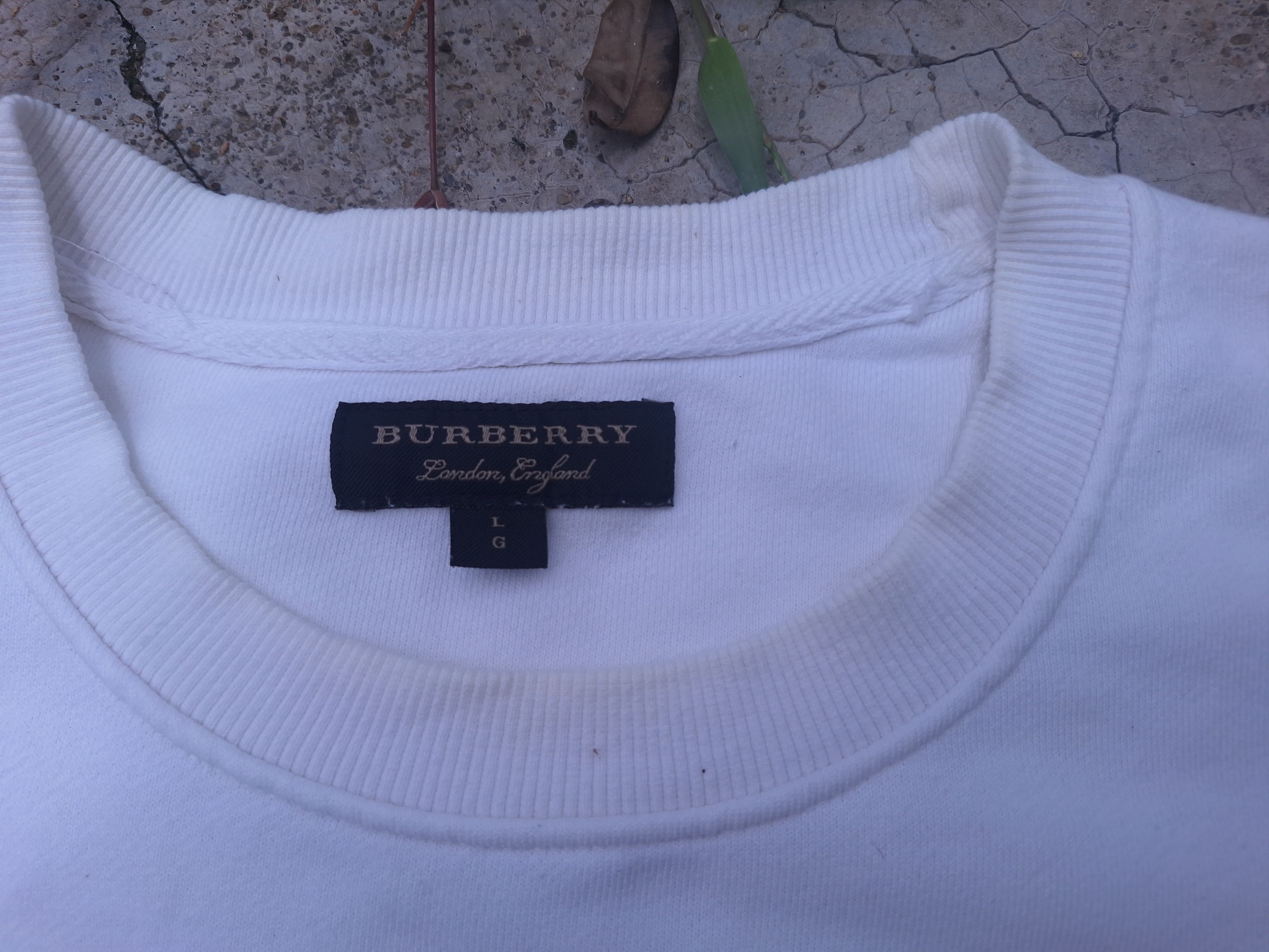 Burberry Burberry Embroidered Logo Sweatshirt Size US L / EU 52-54 / 3 - 6 Thumbnail